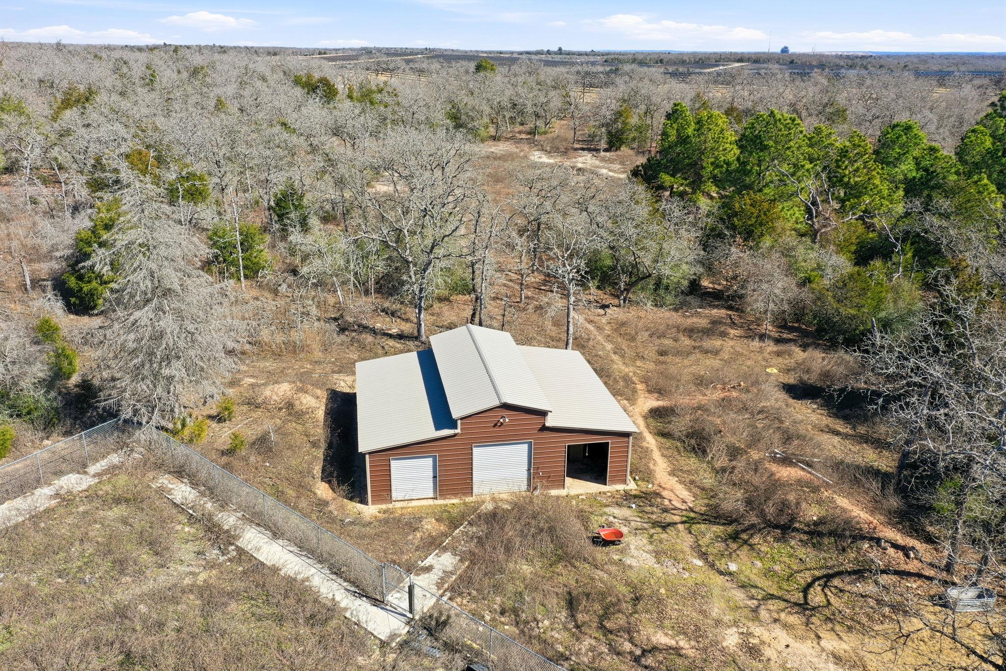 1310 Perry Ln, Thorndale, TX 76577