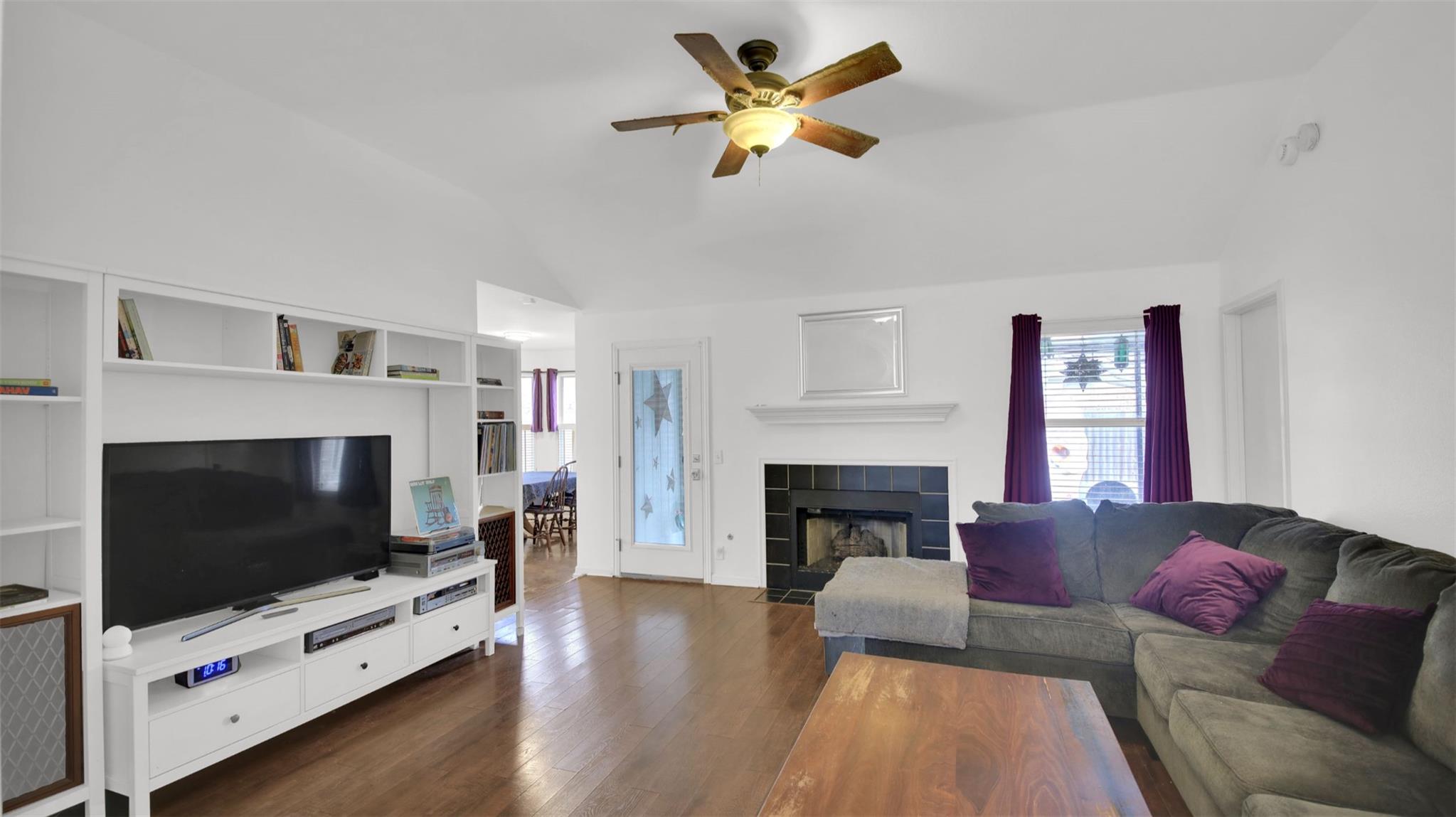 7209 Apperson St, Del Valle, TX 78617