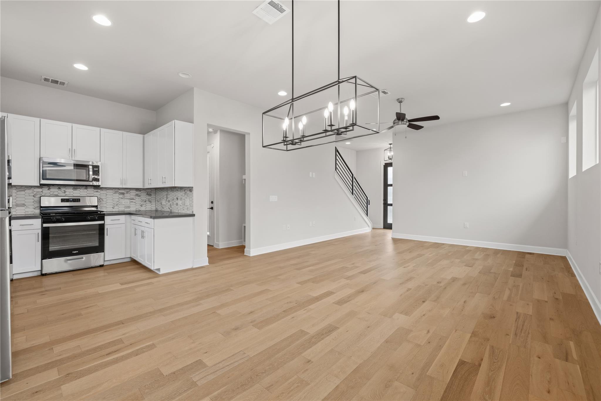 8414 Bowling Green Dr # 3, Austin, TX 78757