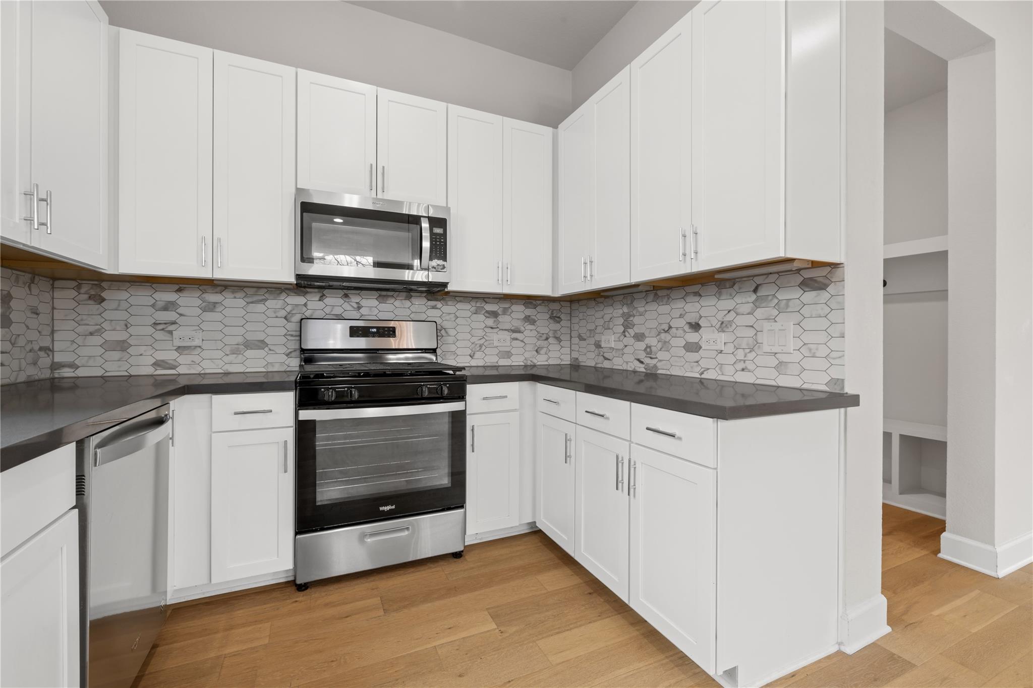 8414 Bowling Green Dr # 3, Austin, TX 78757