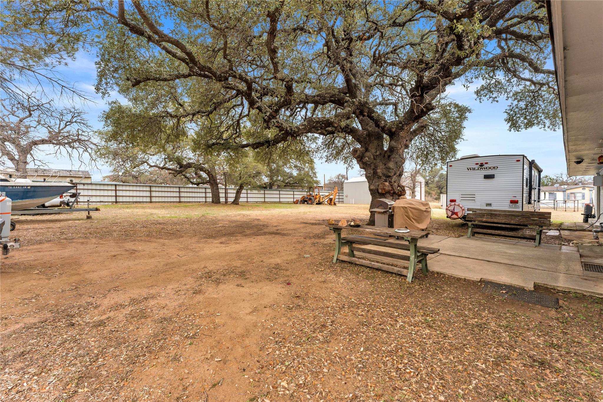 312 Apache Dr, Burnet, TX 78611