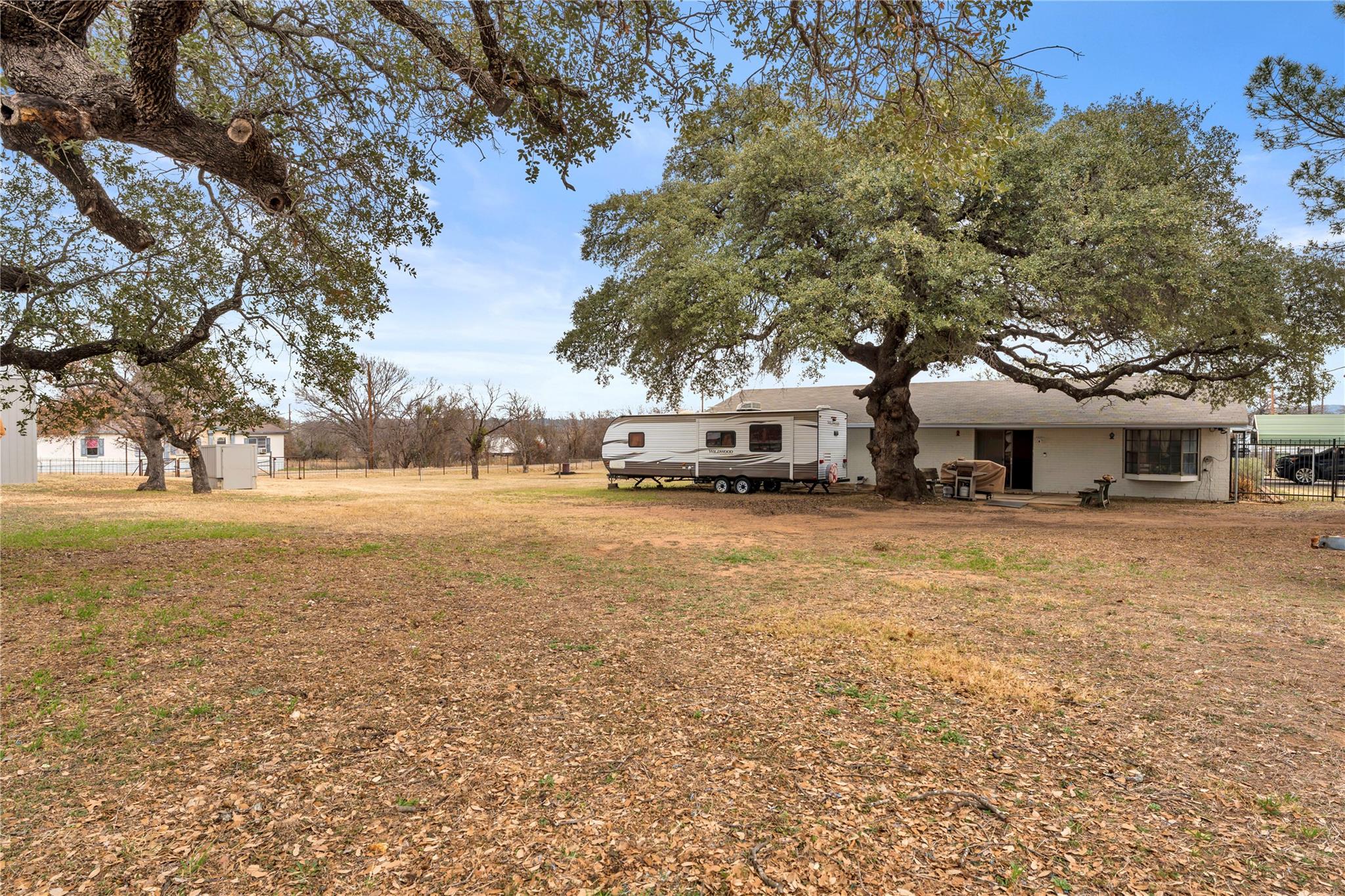 312 Apache Dr, Burnet, TX 78611
