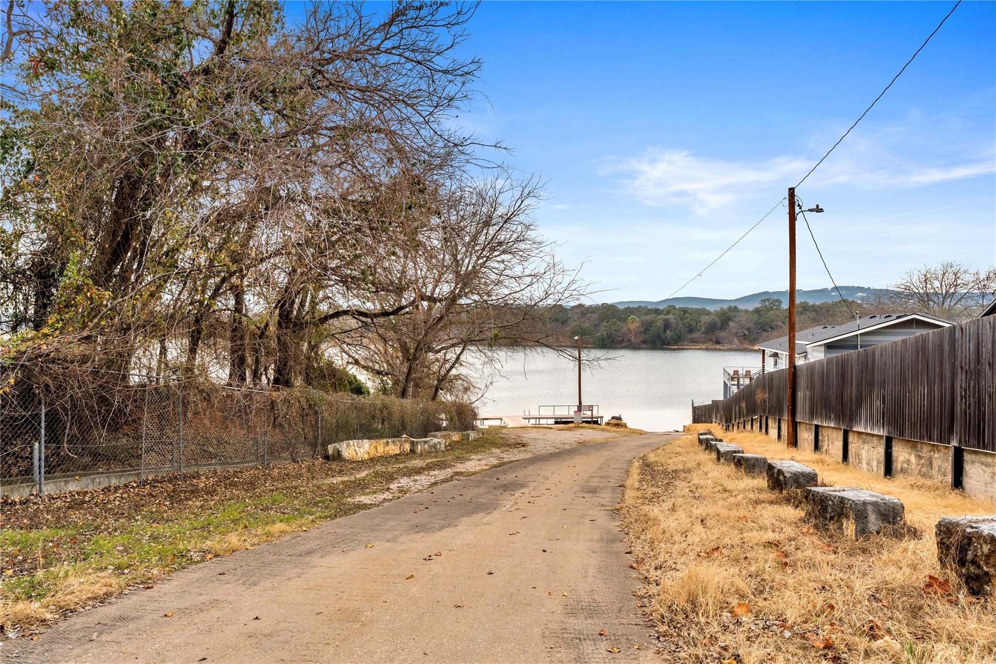 312 Apache Dr, Burnet, TX 78611