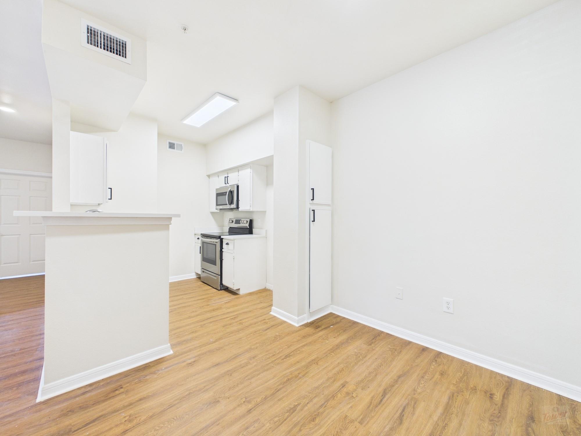 2320 Gracy Farms Ln # 323, Austin, TX 78758