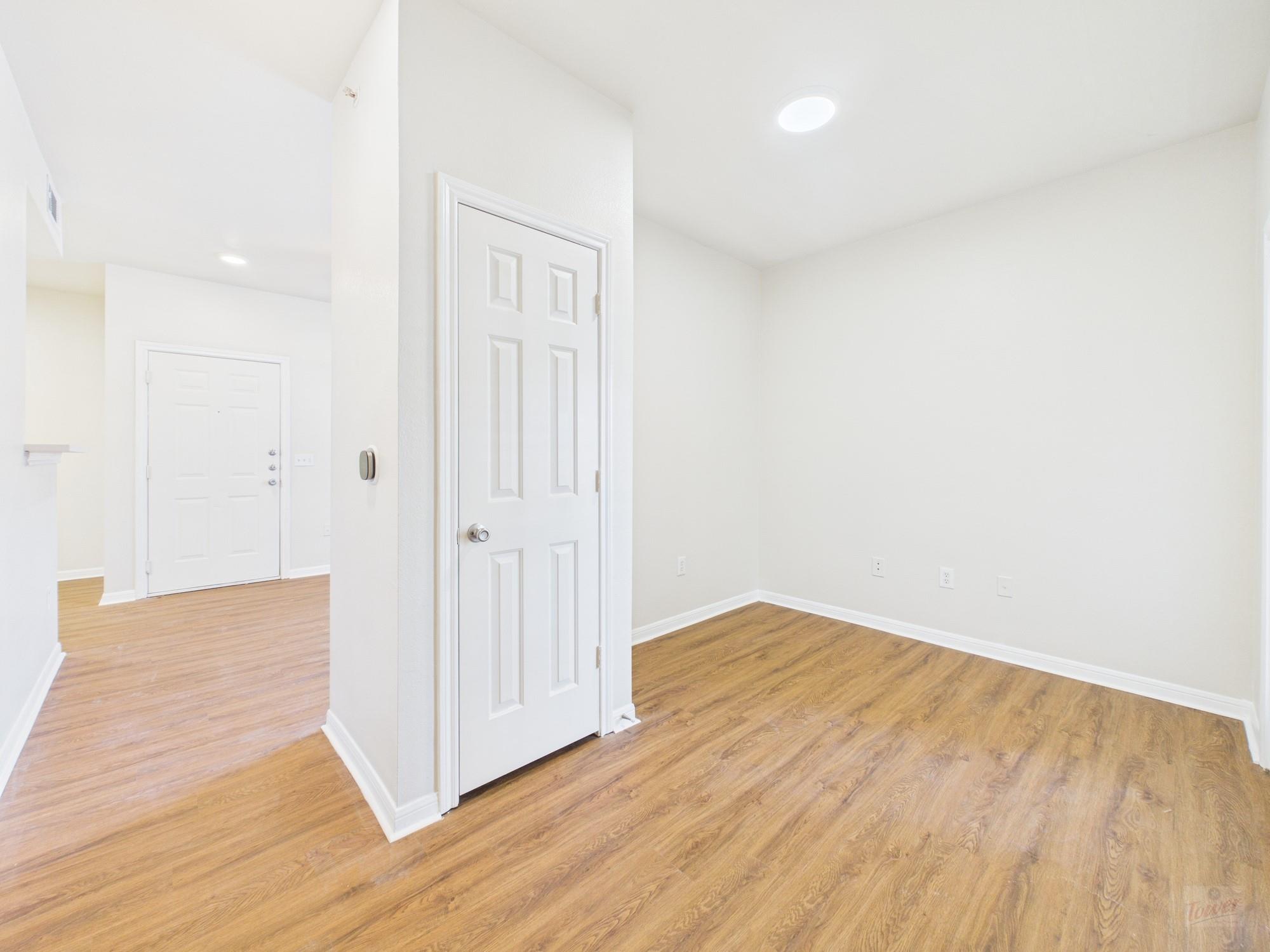 2320 Gracy Farms Ln # 323, Austin, TX 78758