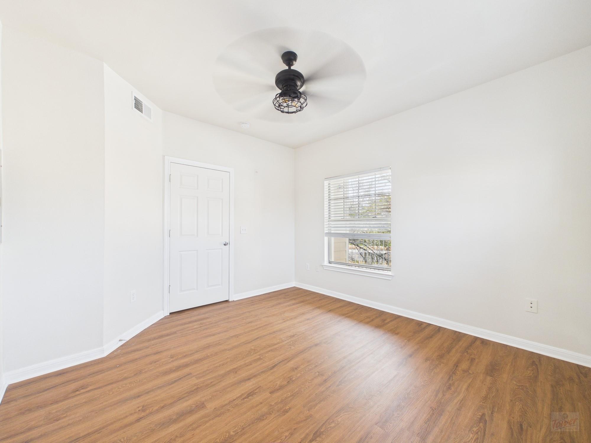 2320 Gracy Farms Ln # 323, Austin, TX 78758