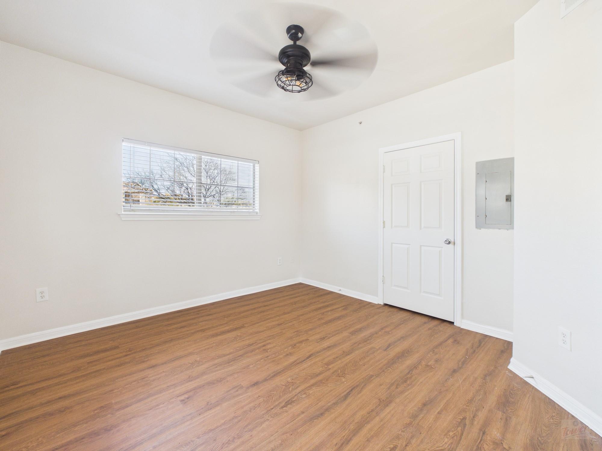 2320 Gracy Farms Ln # 323, Austin, TX 78758