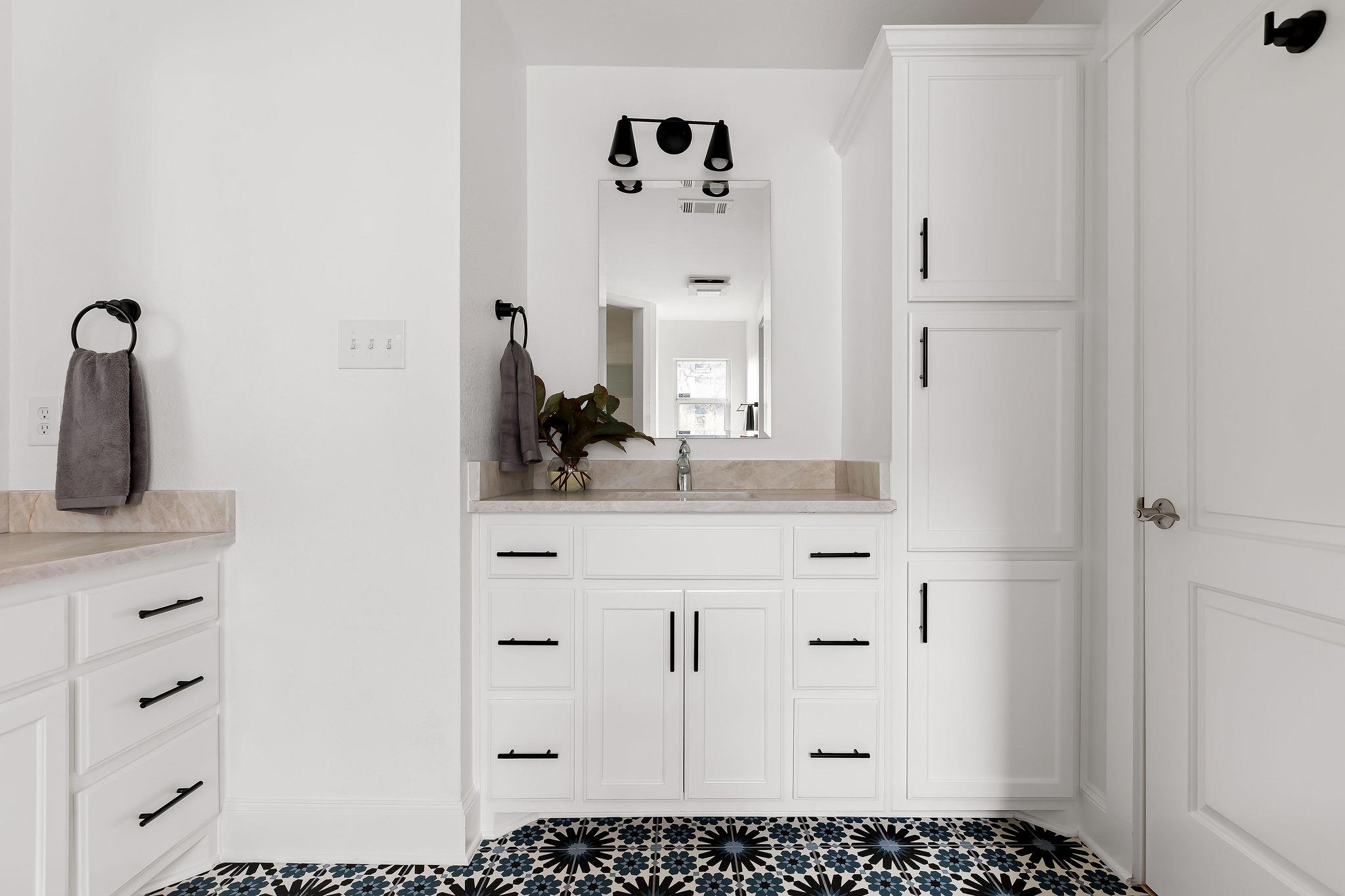 1313 E 13th St, Austin, TX 78702