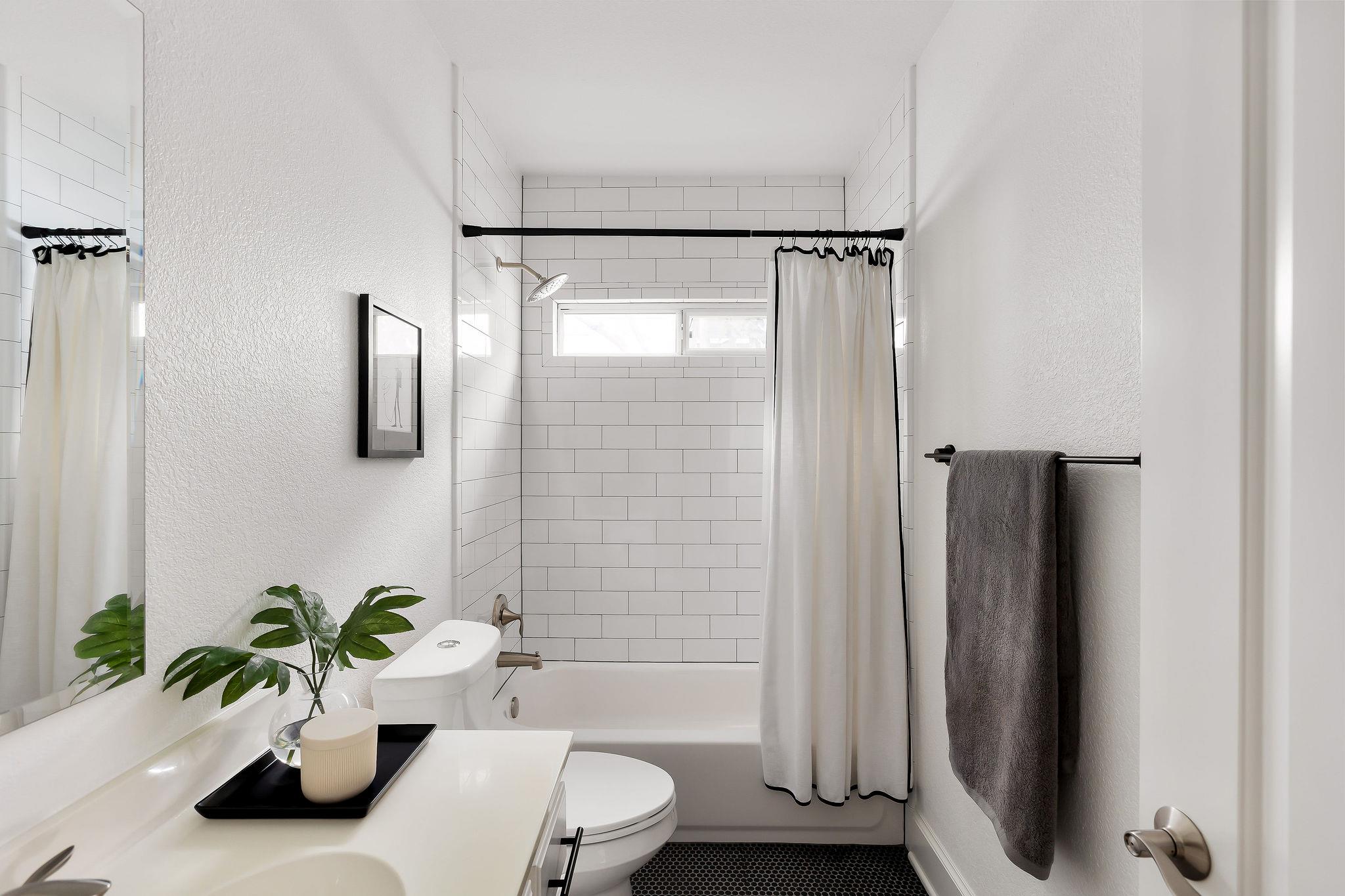 1313 E 13th St, Austin, TX 78702