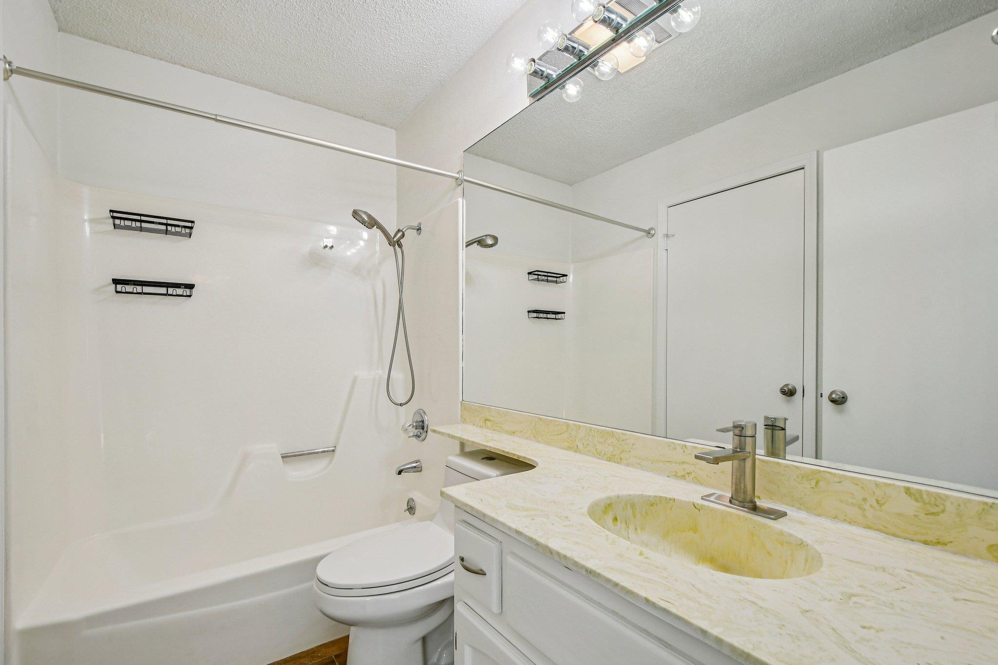 9424 Singing Quail Dr # 99E, Austin, TX 78758