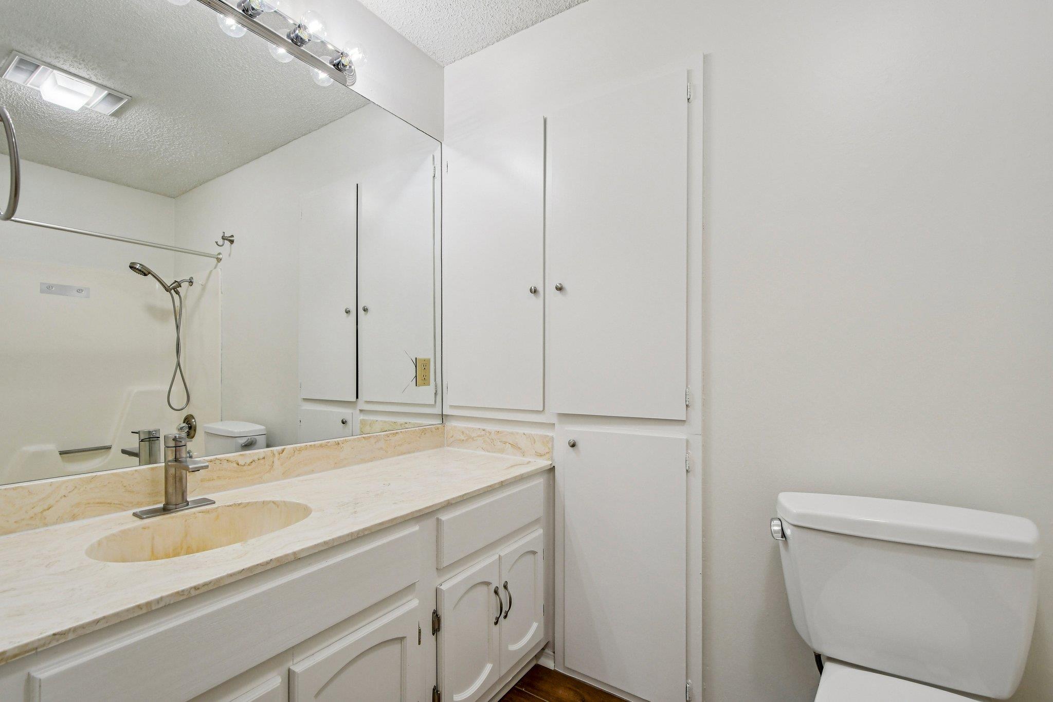 9424 Singing Quail Dr # 99E, Austin, TX 78758