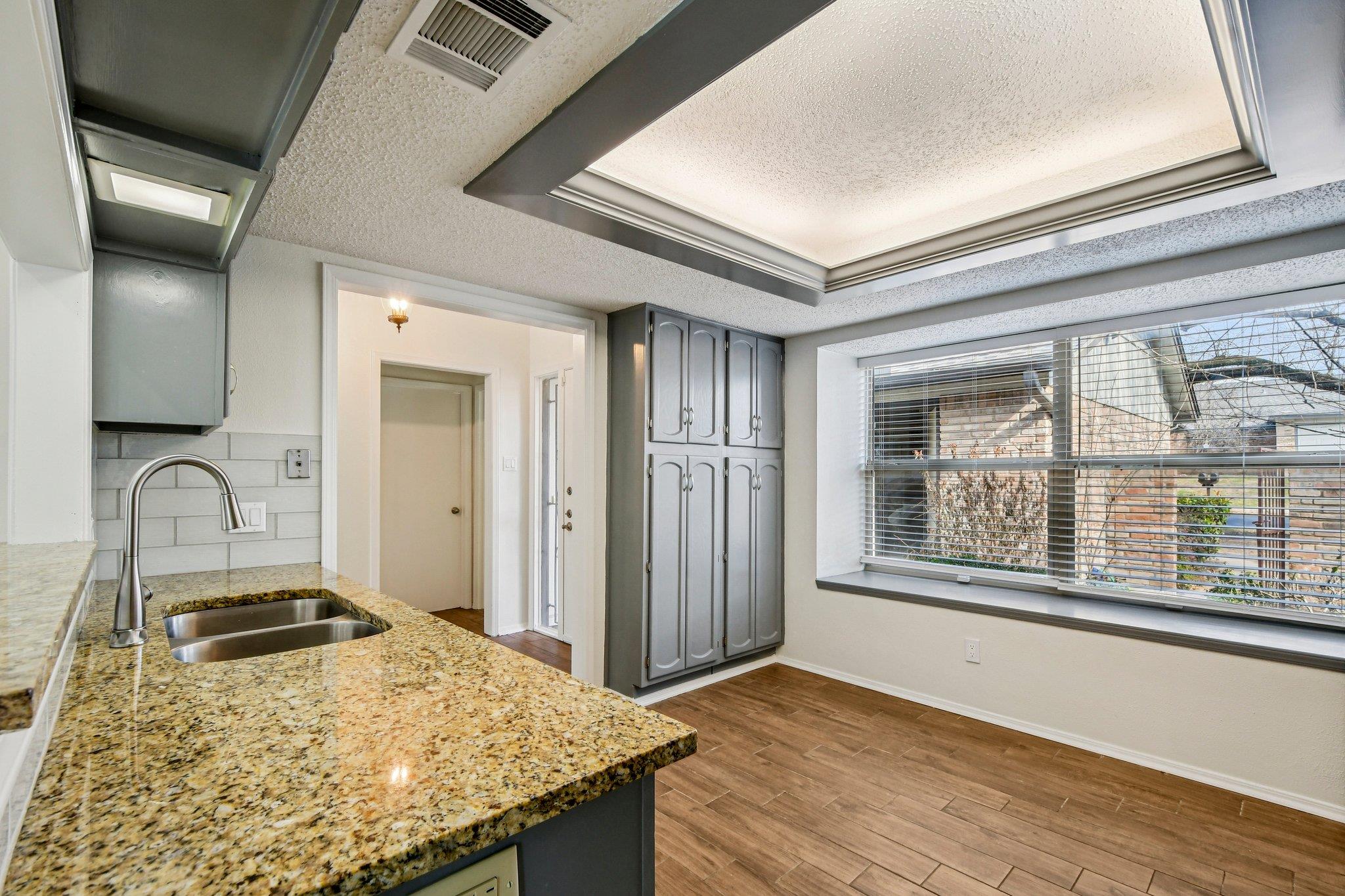 9424 Singing Quail Dr # 99E, Austin, TX 78758