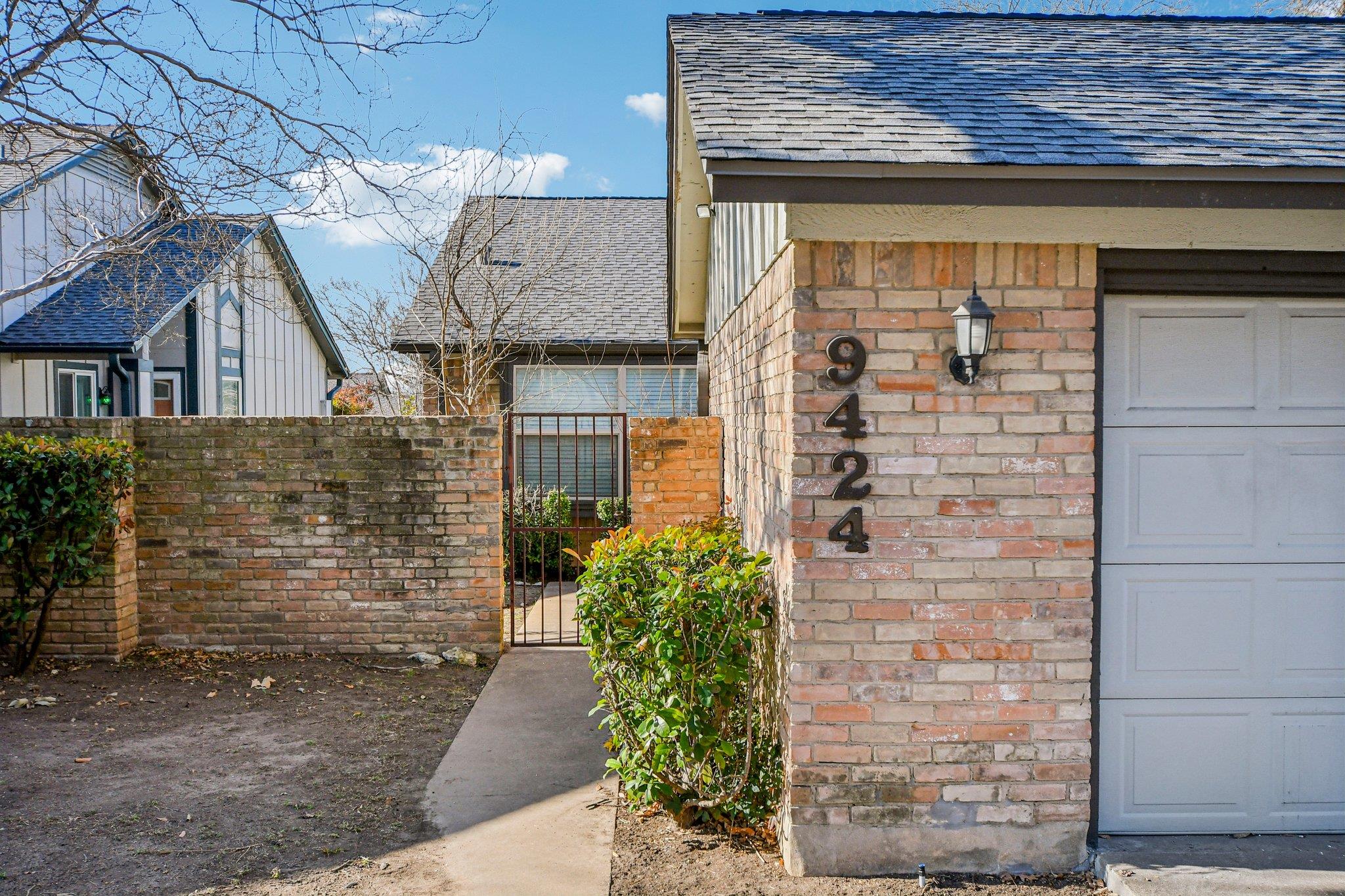 9424 Singing Quail Dr # 99E, Austin, TX 78758