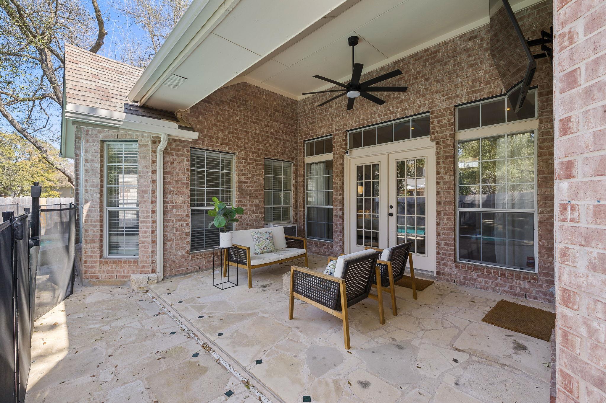 2040 SAINT ANDREWS Dr, Round Rock, TX 78664