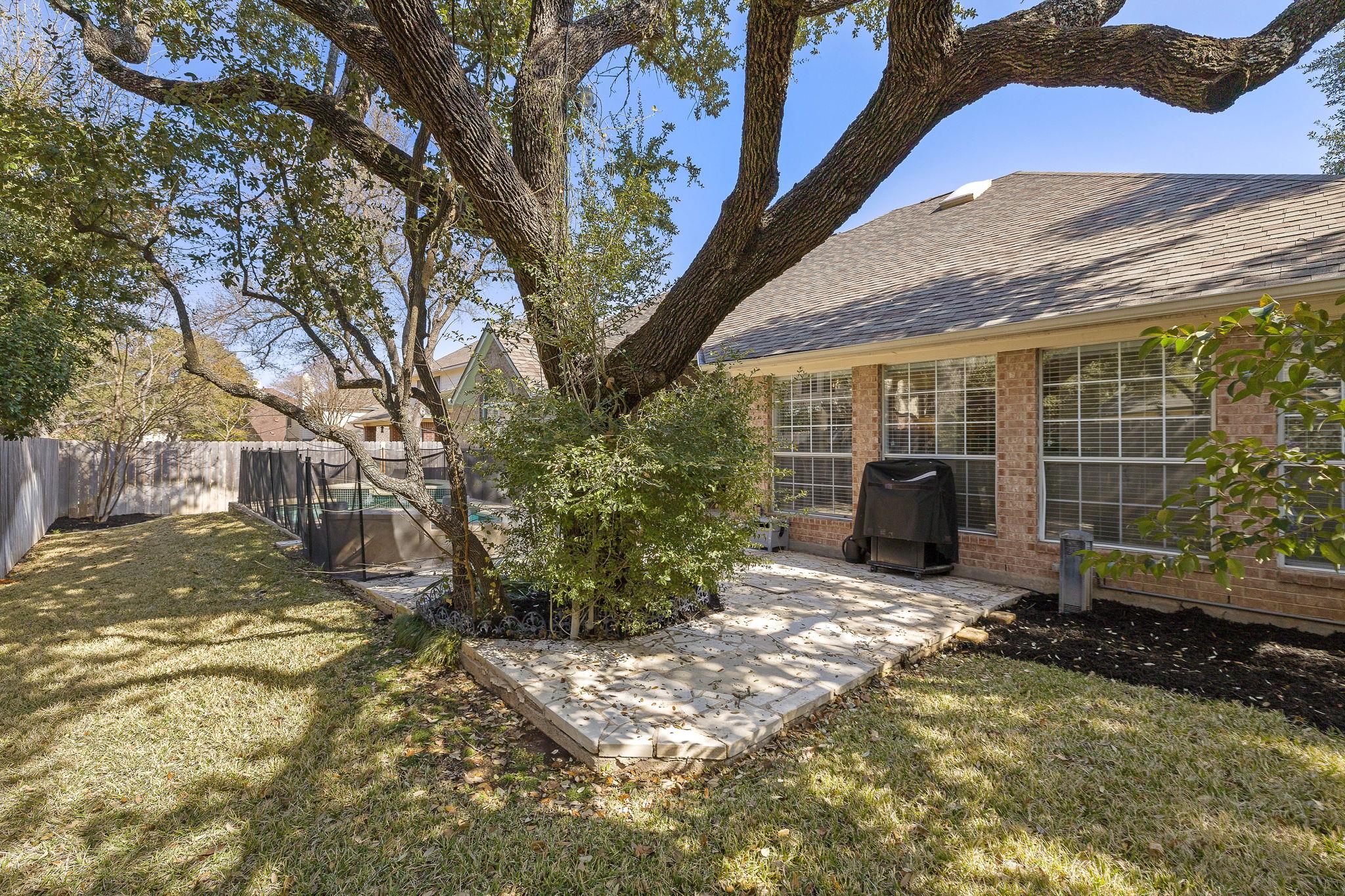 2040 SAINT ANDREWS Dr, Round Rock, TX 78664