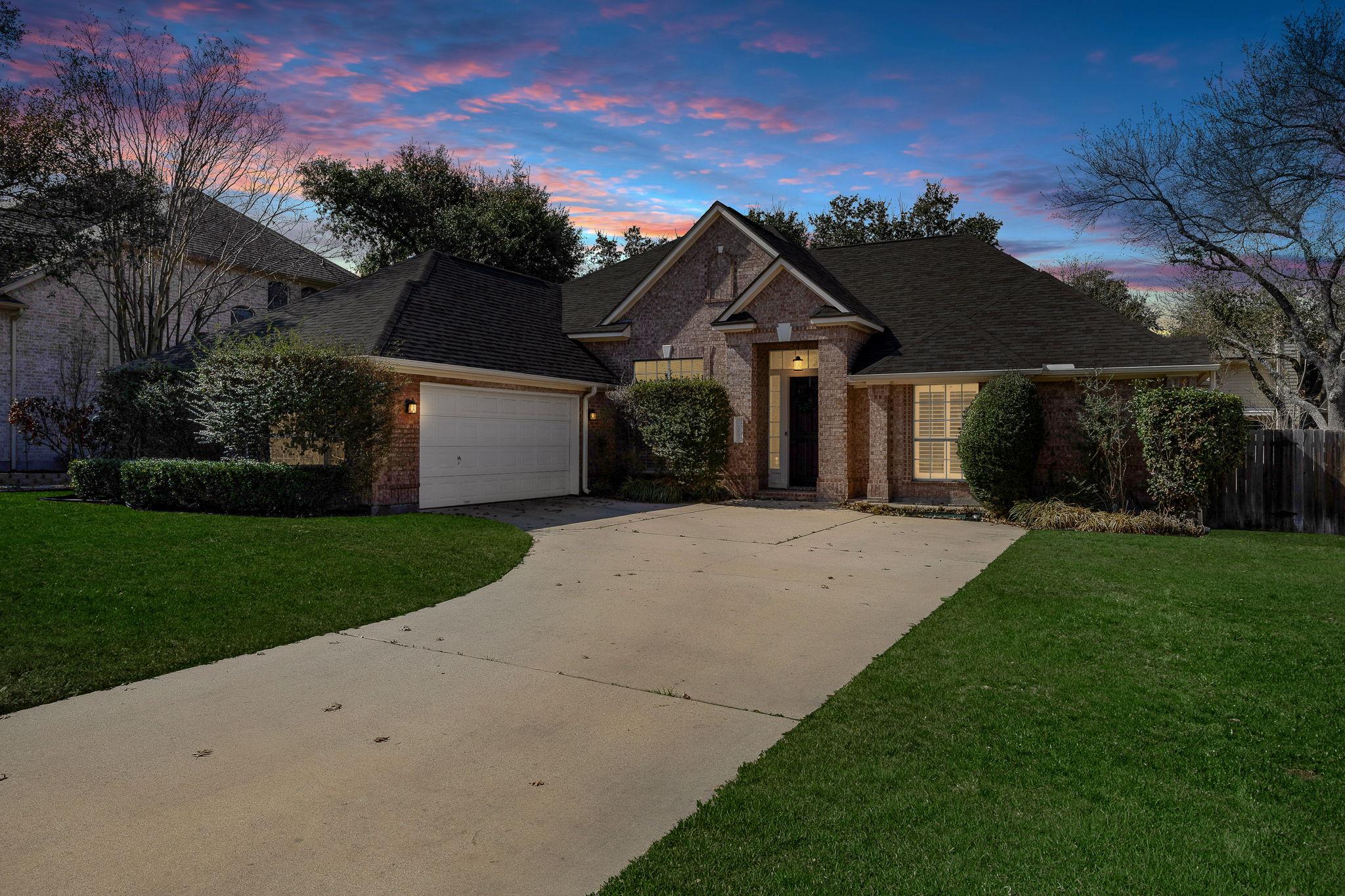 2040 SAINT ANDREWS Dr, Round Rock, TX 78664