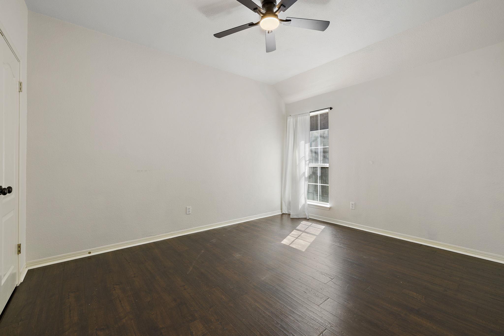 2040 SAINT ANDREWS Dr, Round Rock, TX 78664