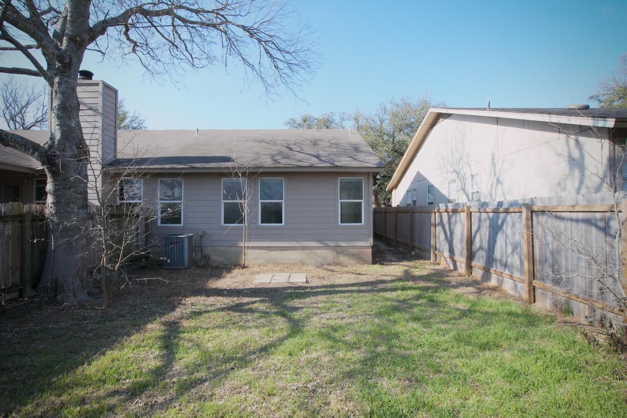 8804 Piney Point Dr # B, Austin, TX 78729