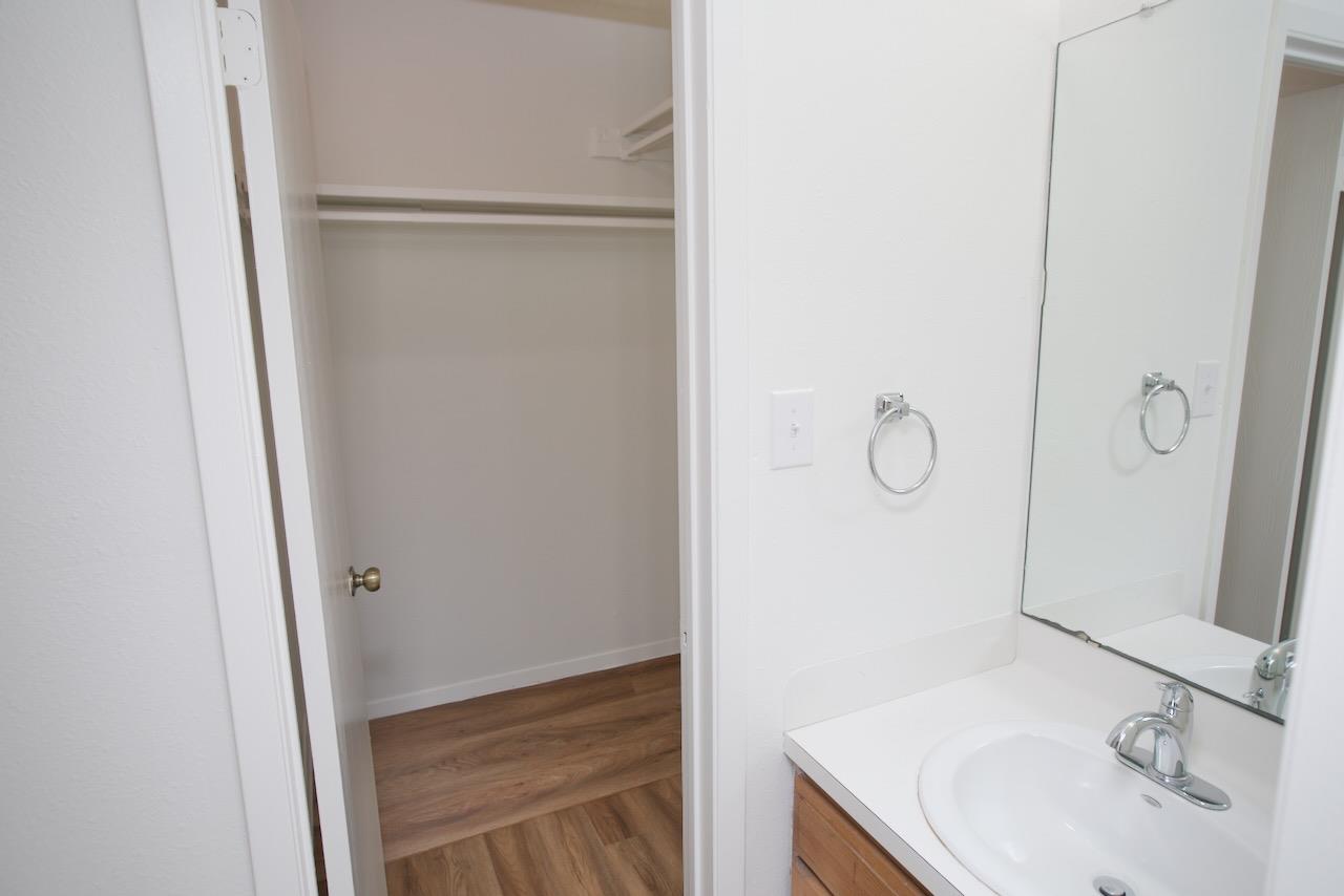 8804 Piney Point Dr # B, Austin, TX 78729