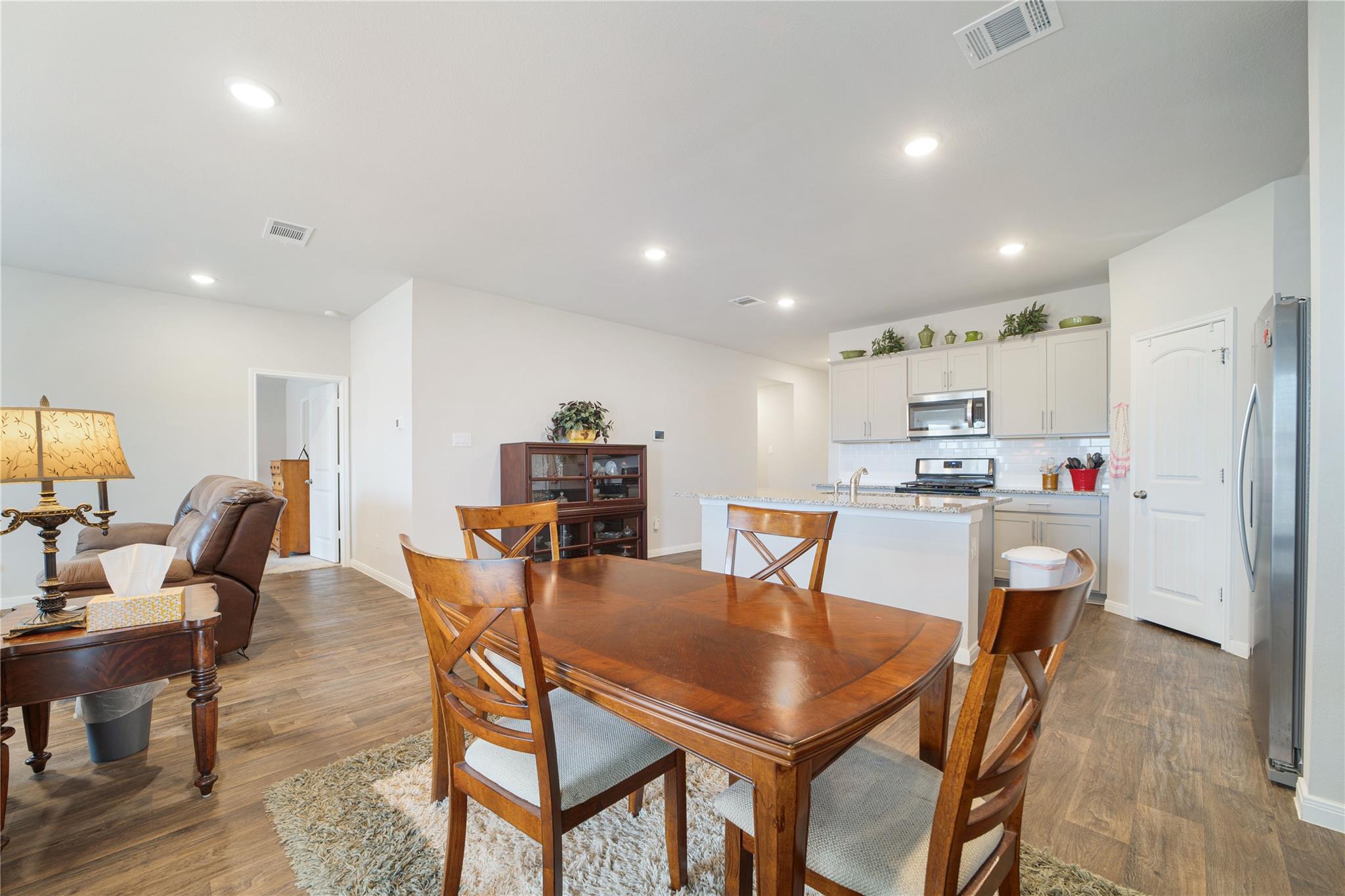 143 Callado Cir, San Marcos, TX 78666