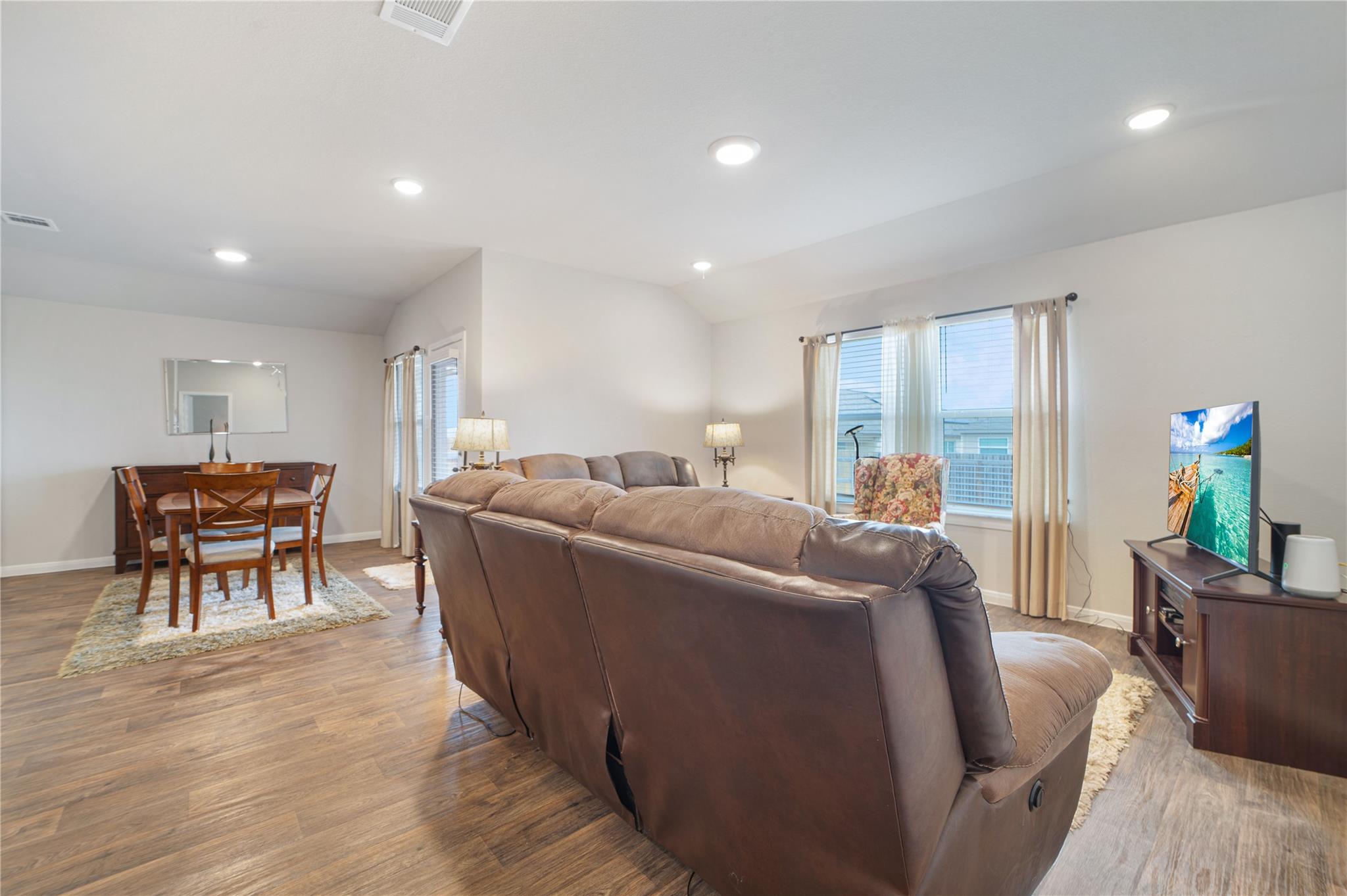 143 Callado Cir, San Marcos, TX 78666