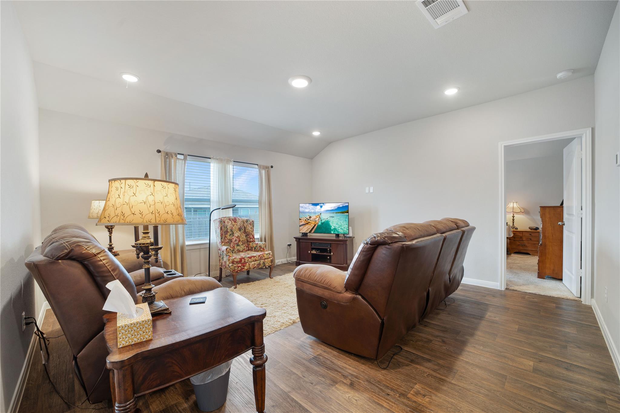 143 Callado Cir, San Marcos, TX 78666