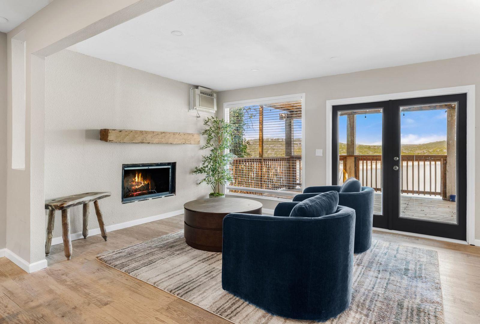 8124 Joy Rd, Volente, TX 78641