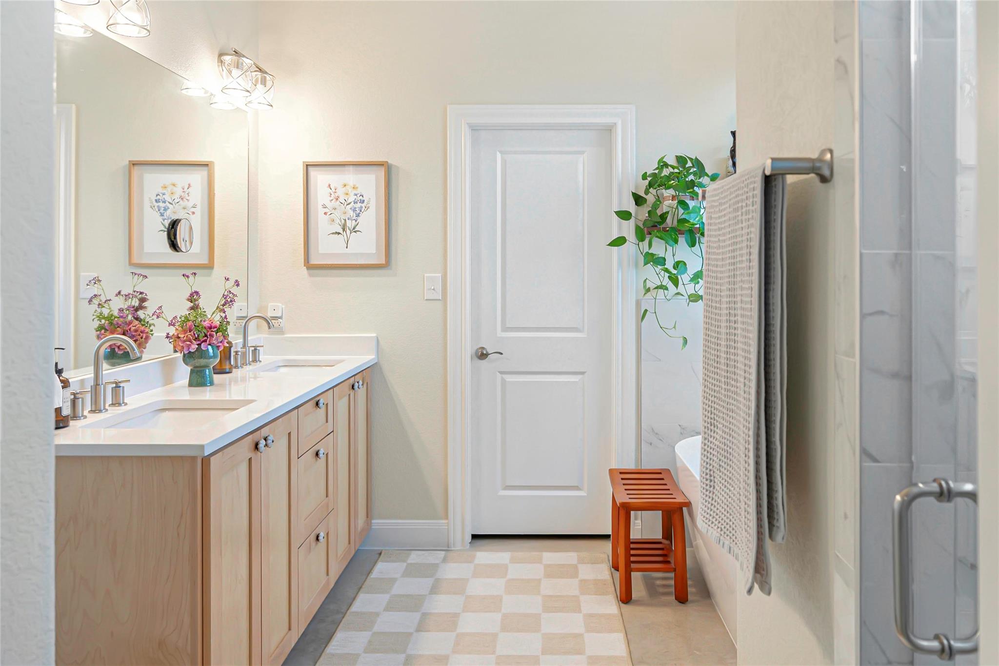 000 Oil Field Rd, Lockhart, TX 78644