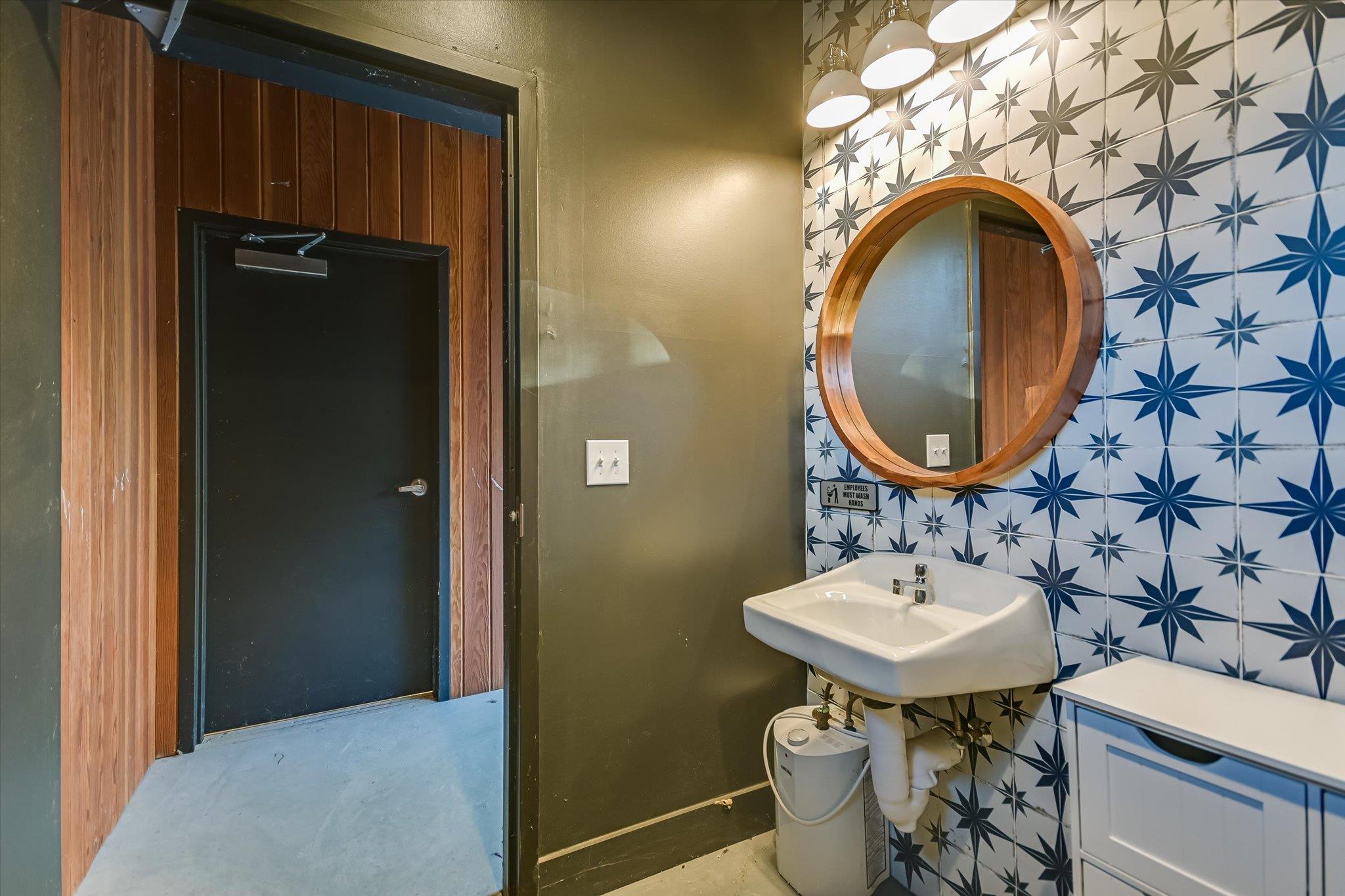 14111 WINTERS MILL Pkwy, Wimberley, TX 78676