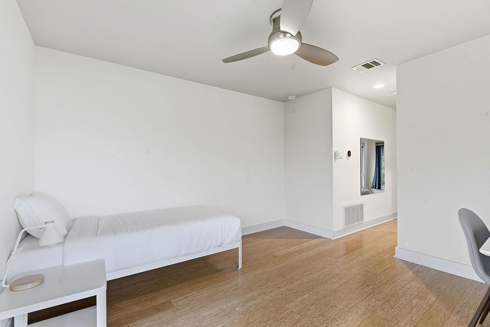 616 W Monroe St, Austin, TX 78704