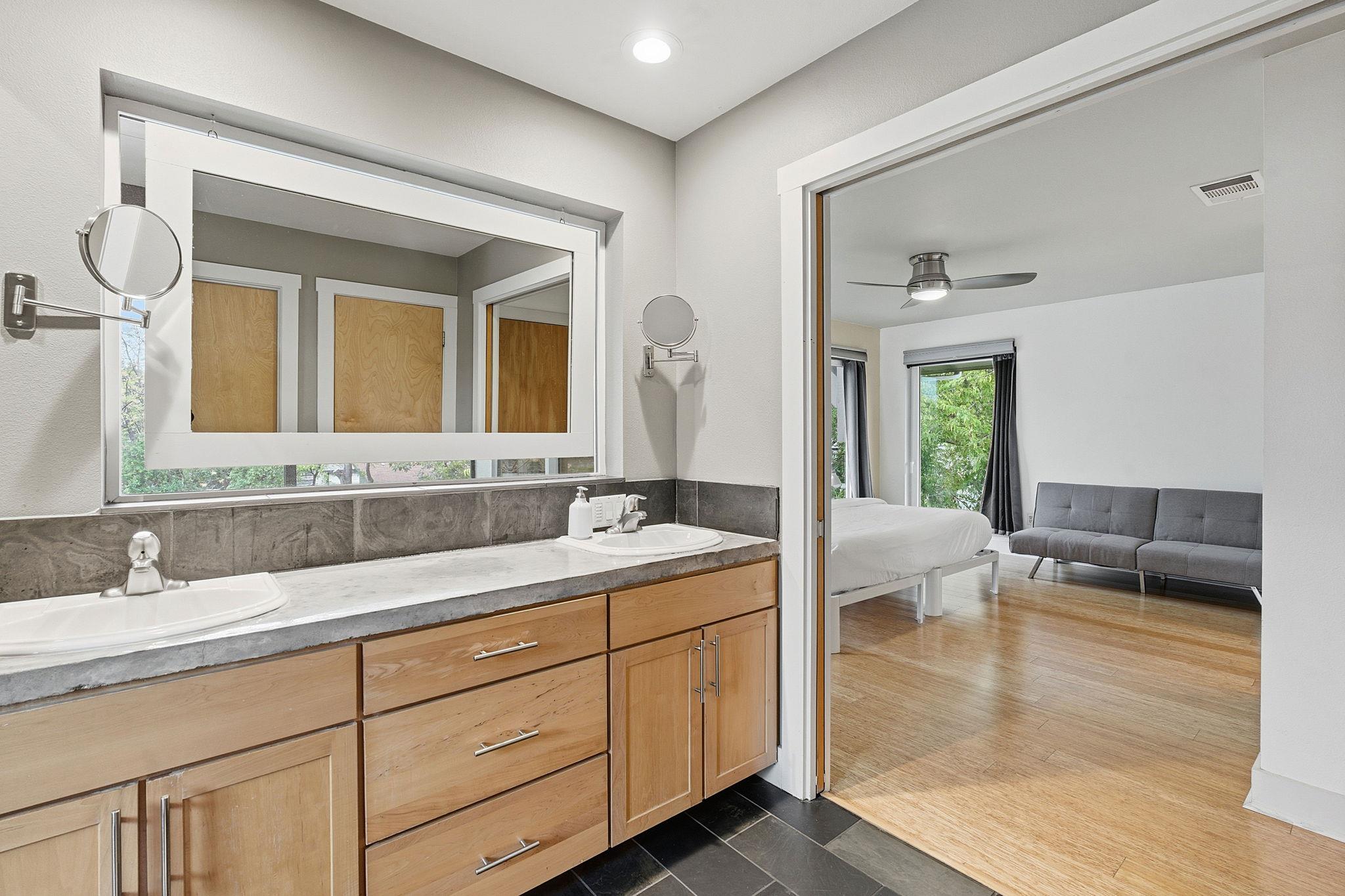 616 W Monroe St, Austin, TX 78704