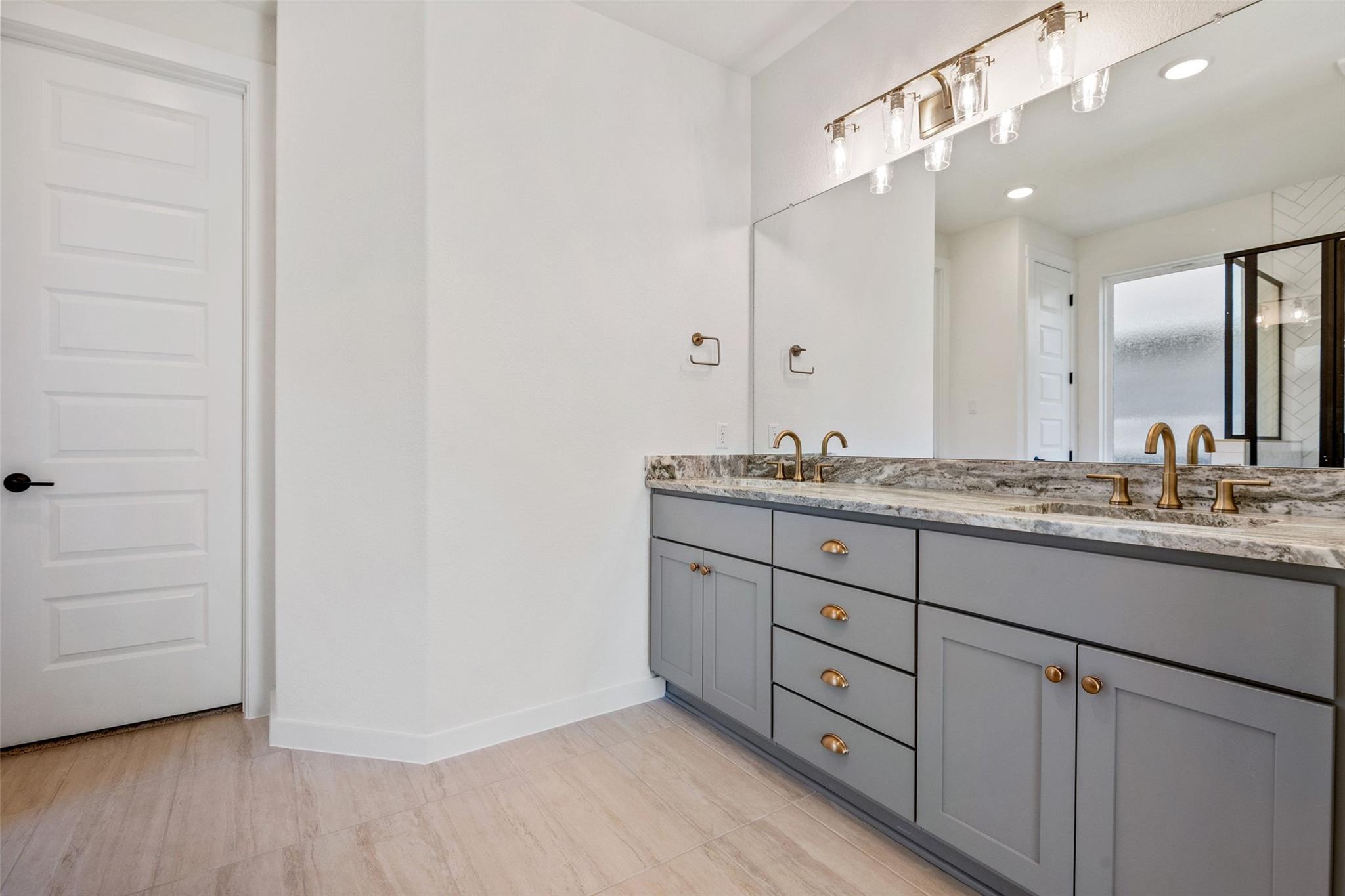 384 Brandywine Road, Hutto, TX 78634