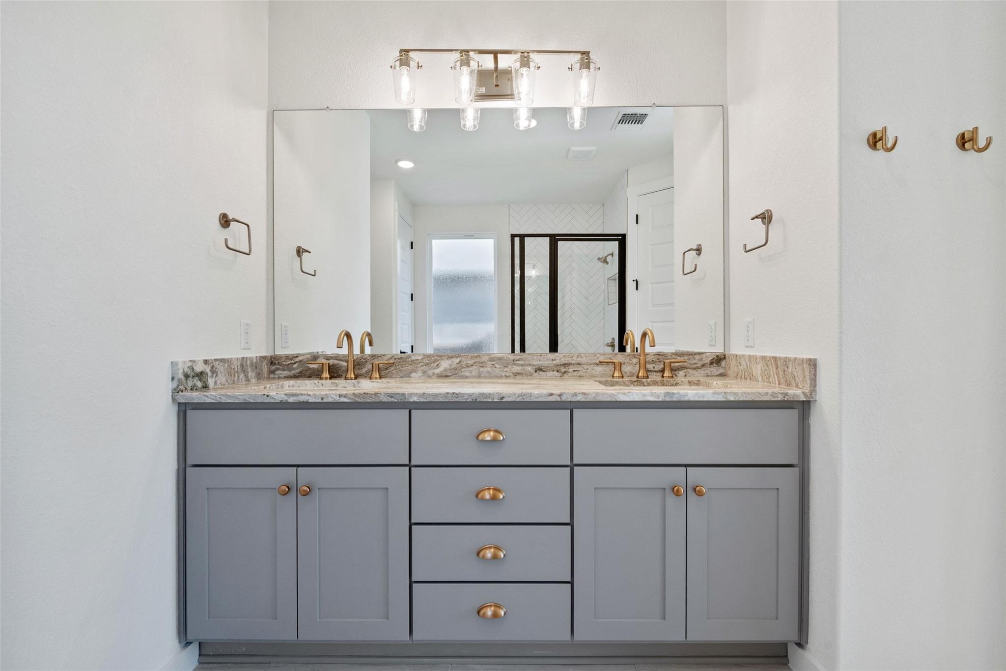 384 Brandywine Road, Hutto, TX 78634