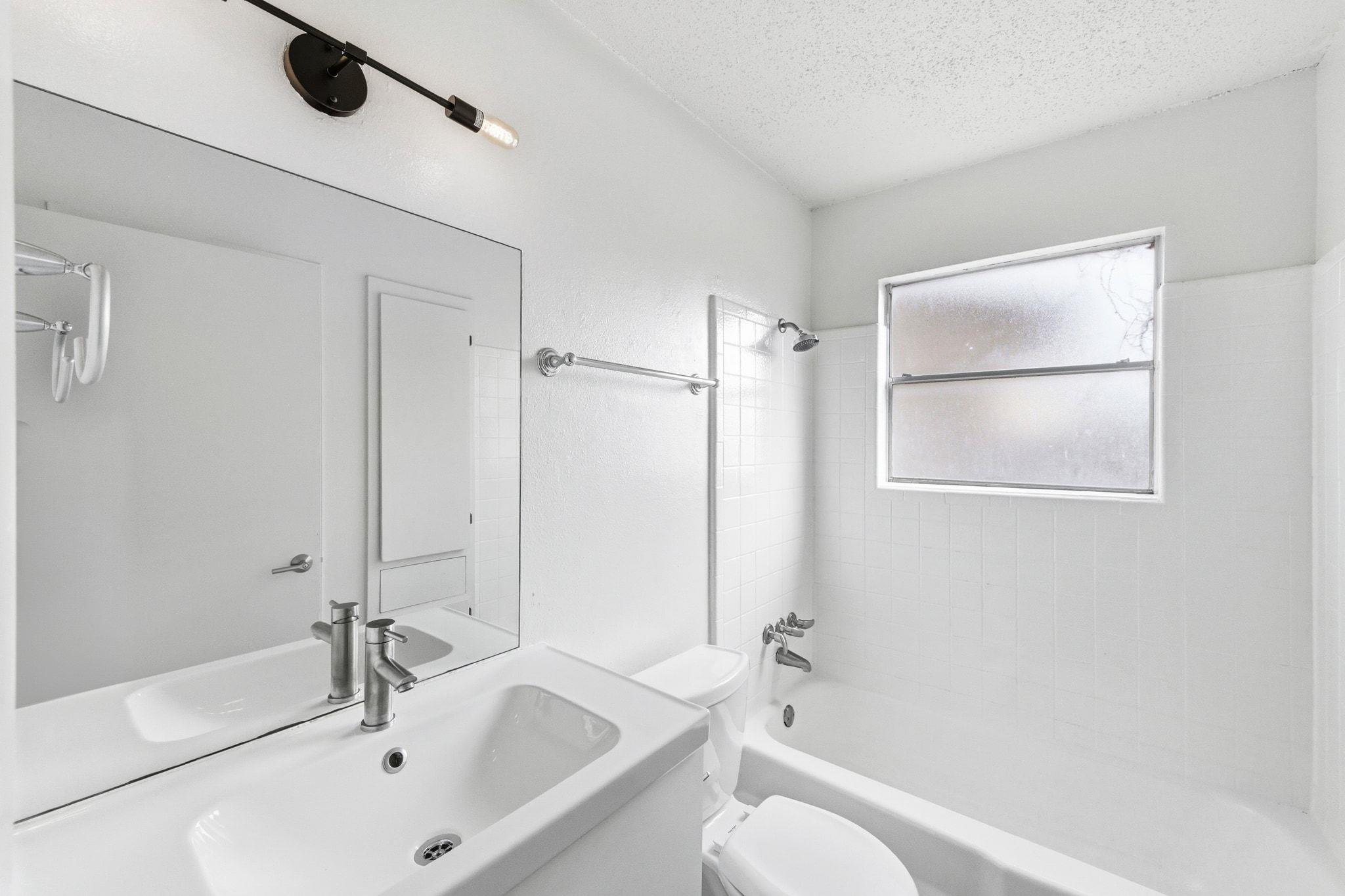 3408 Dolphin Dr # A, Austin, TX 78704