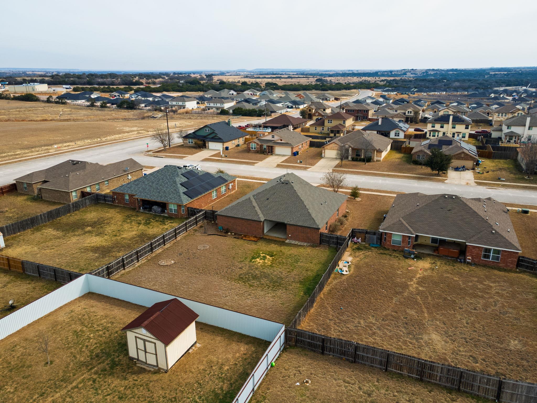 2303 Mike Dr, Copperas Cove, TX 76522