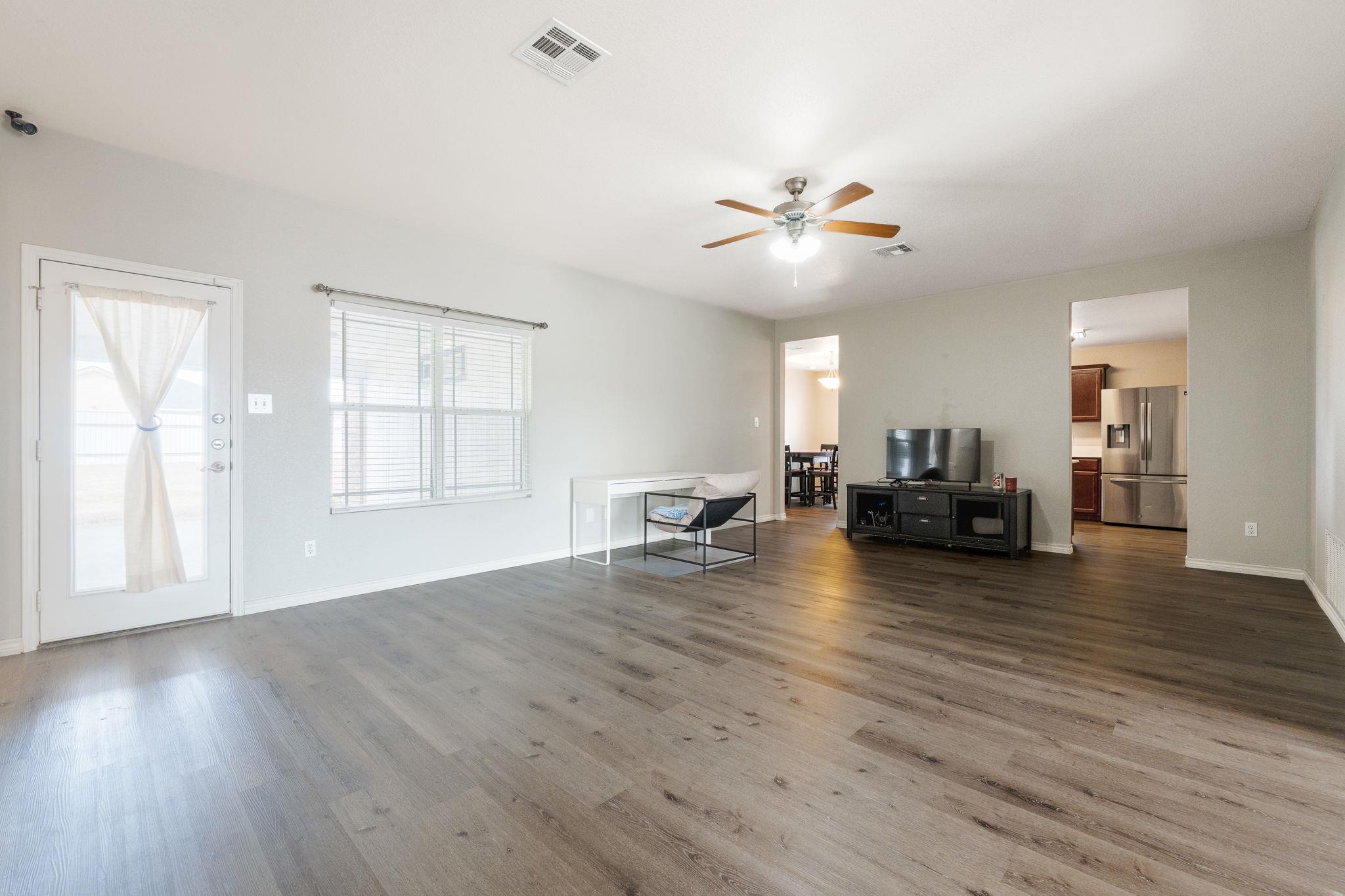 2303 Mike Dr, Copperas Cove, TX 76522