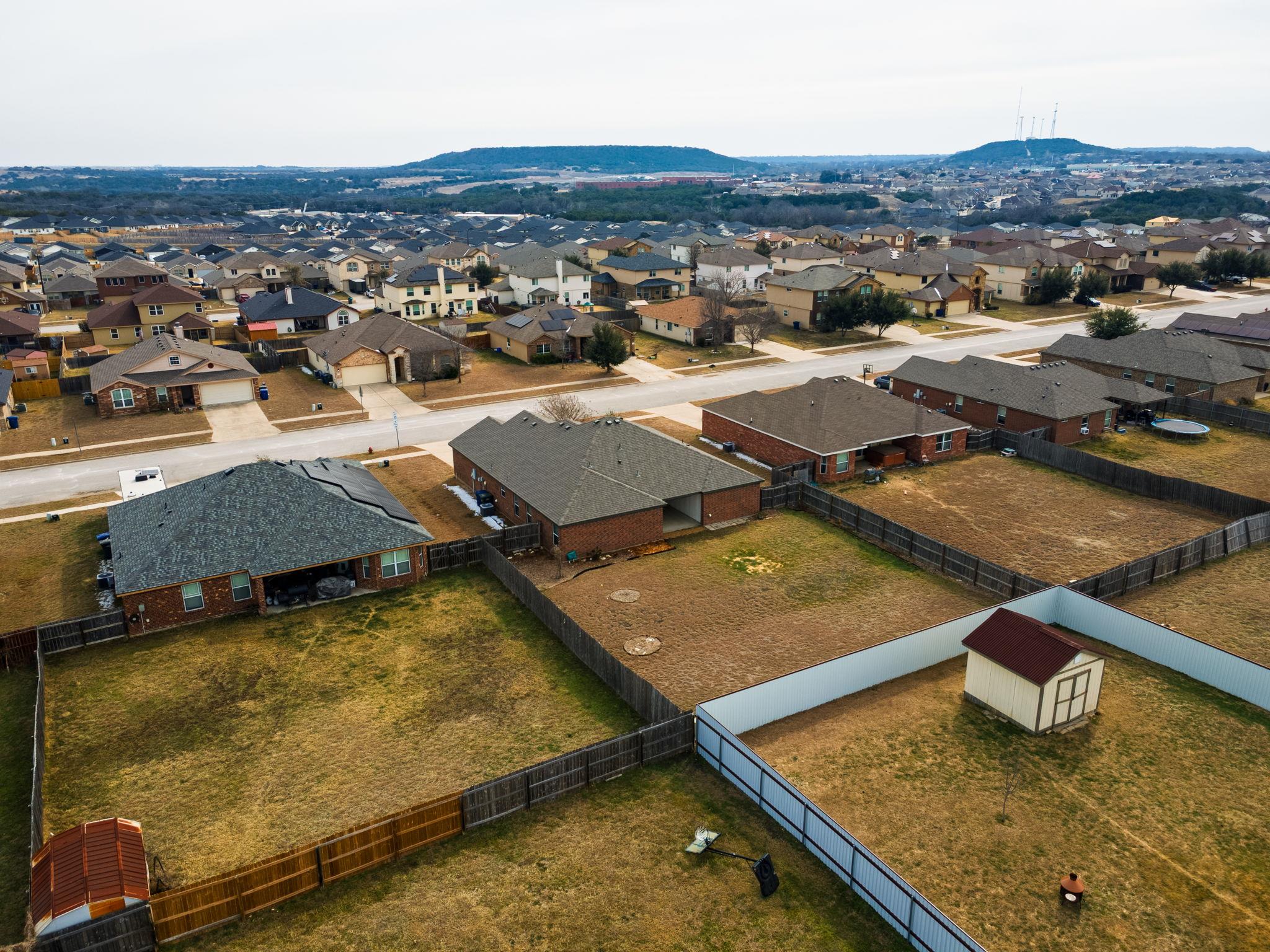 2303 Mike Dr, Copperas Cove, TX 76522