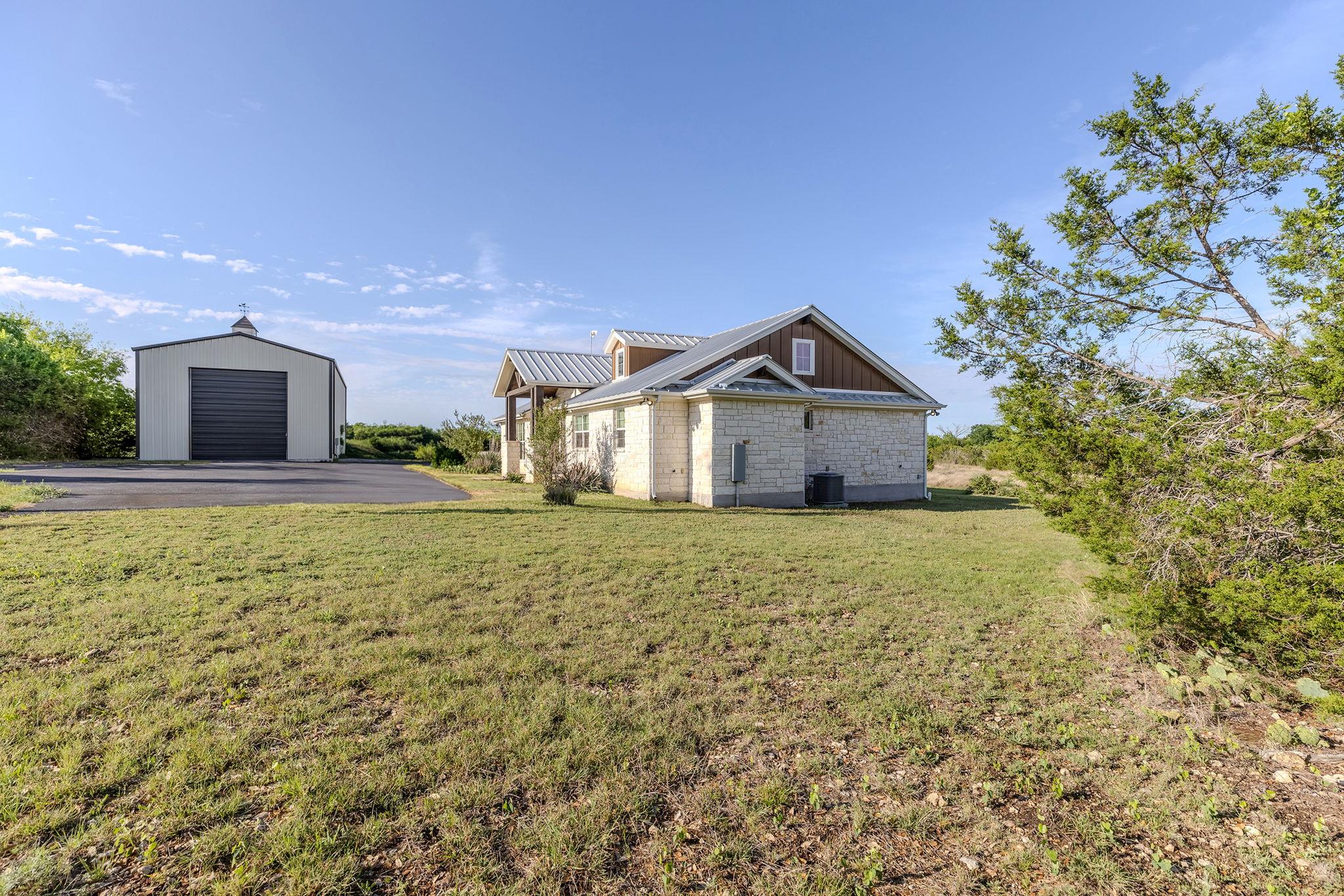 7943 W Fm 243, Bertram, TX 78605