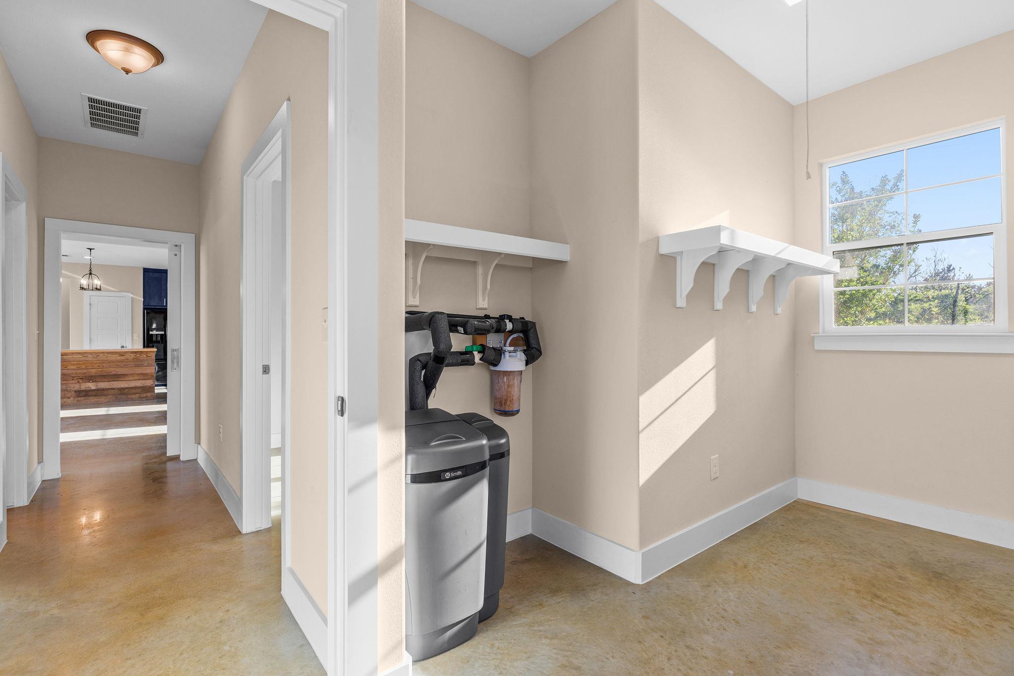 7943 W Fm 243, Bertram, TX 78605