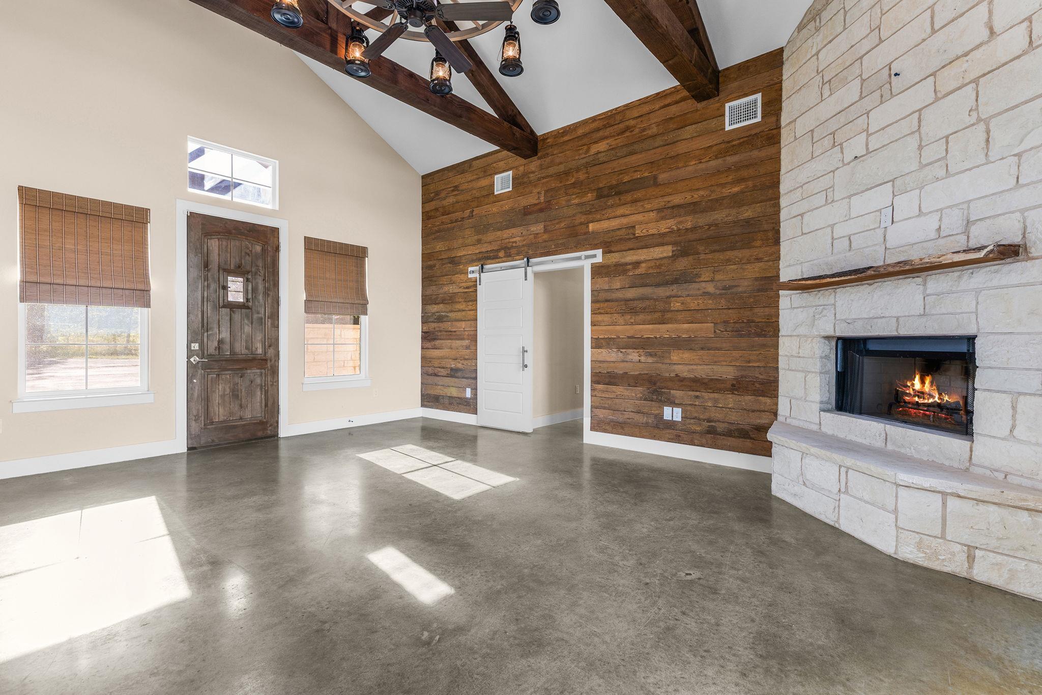 7943 W Fm 243, Bertram, TX 78605