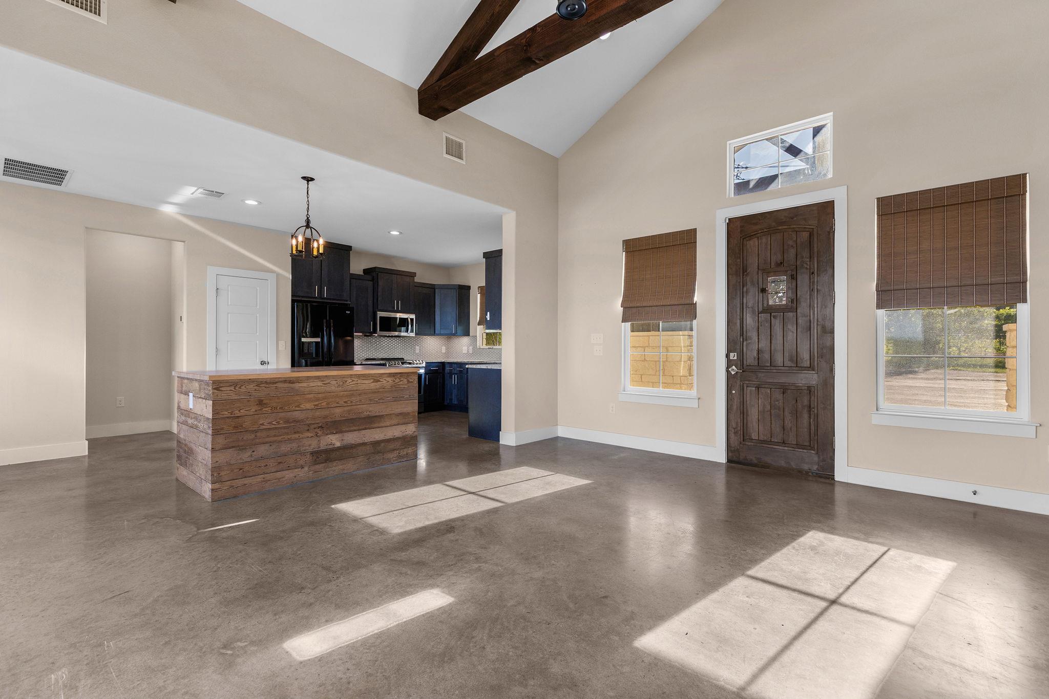 7943 W Fm 243, Bertram, TX 78605