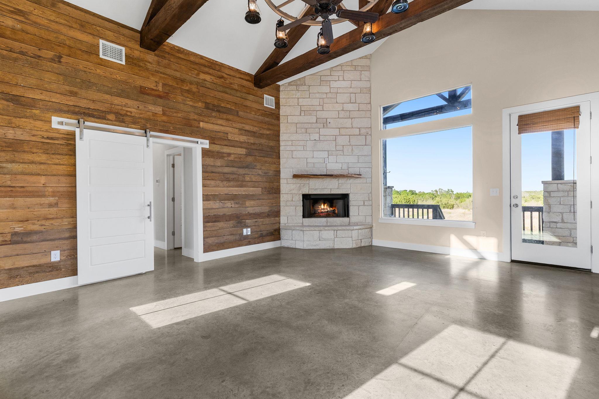 7943 W Fm 243, Bertram, TX 78605