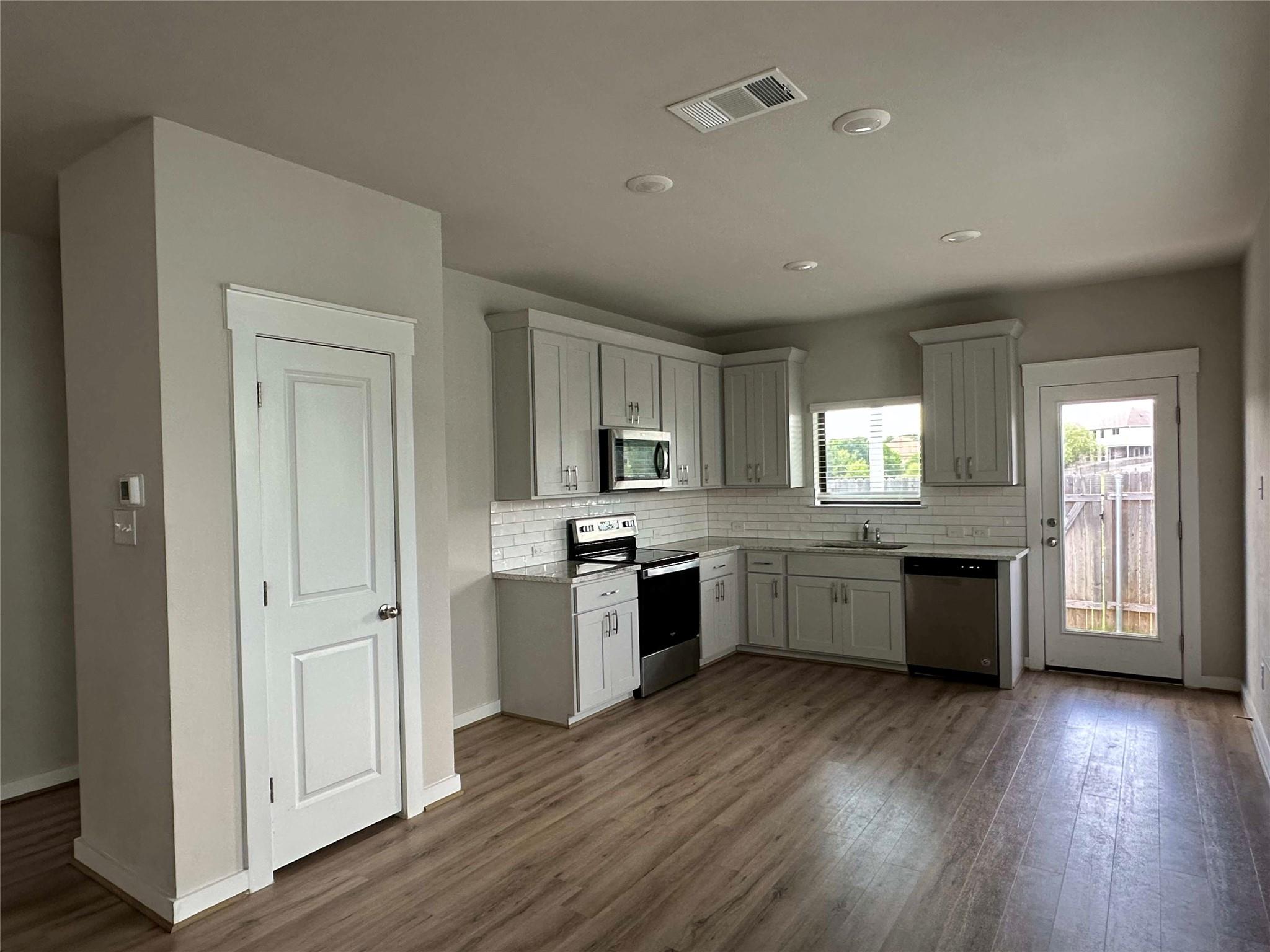 441 Fieldwood Dr # D, Buda, TX 78610