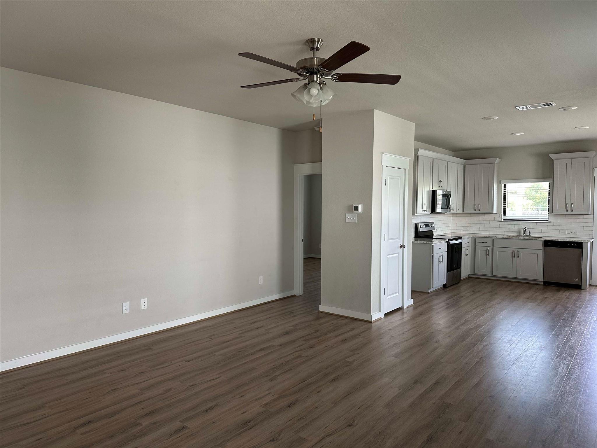 441 Fieldwood Dr # D, Buda, TX 78610