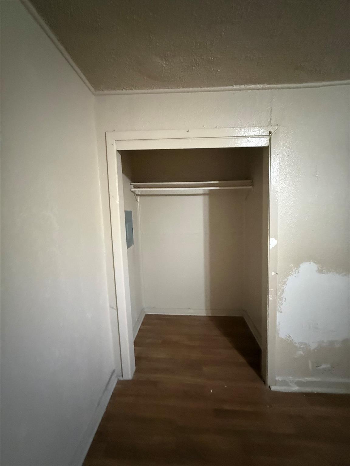 220 Stratford Ct, San Antonio, TX 78223