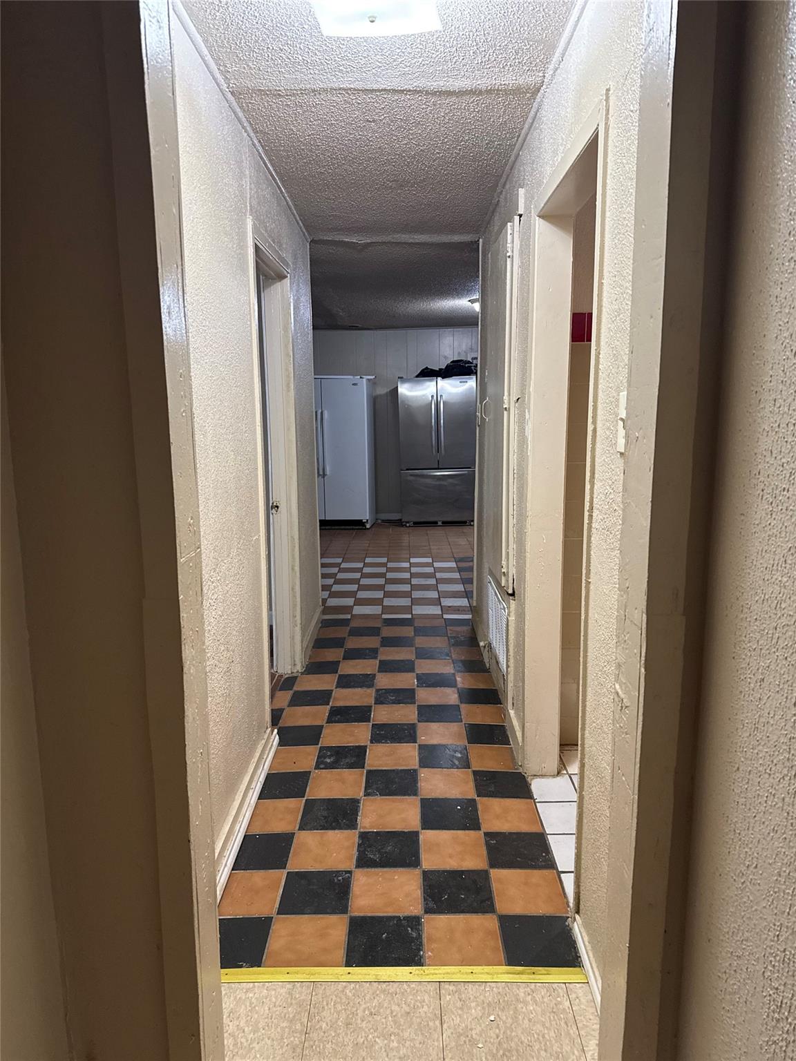 220 Stratford Ct, San Antonio, TX 78223