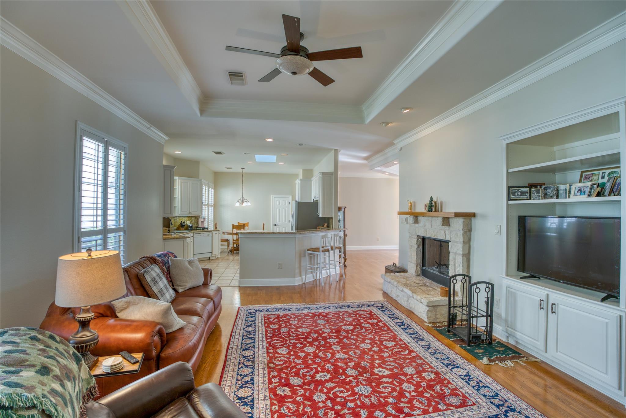 219 The Hills Dr # 5, The Hills, TX 78738