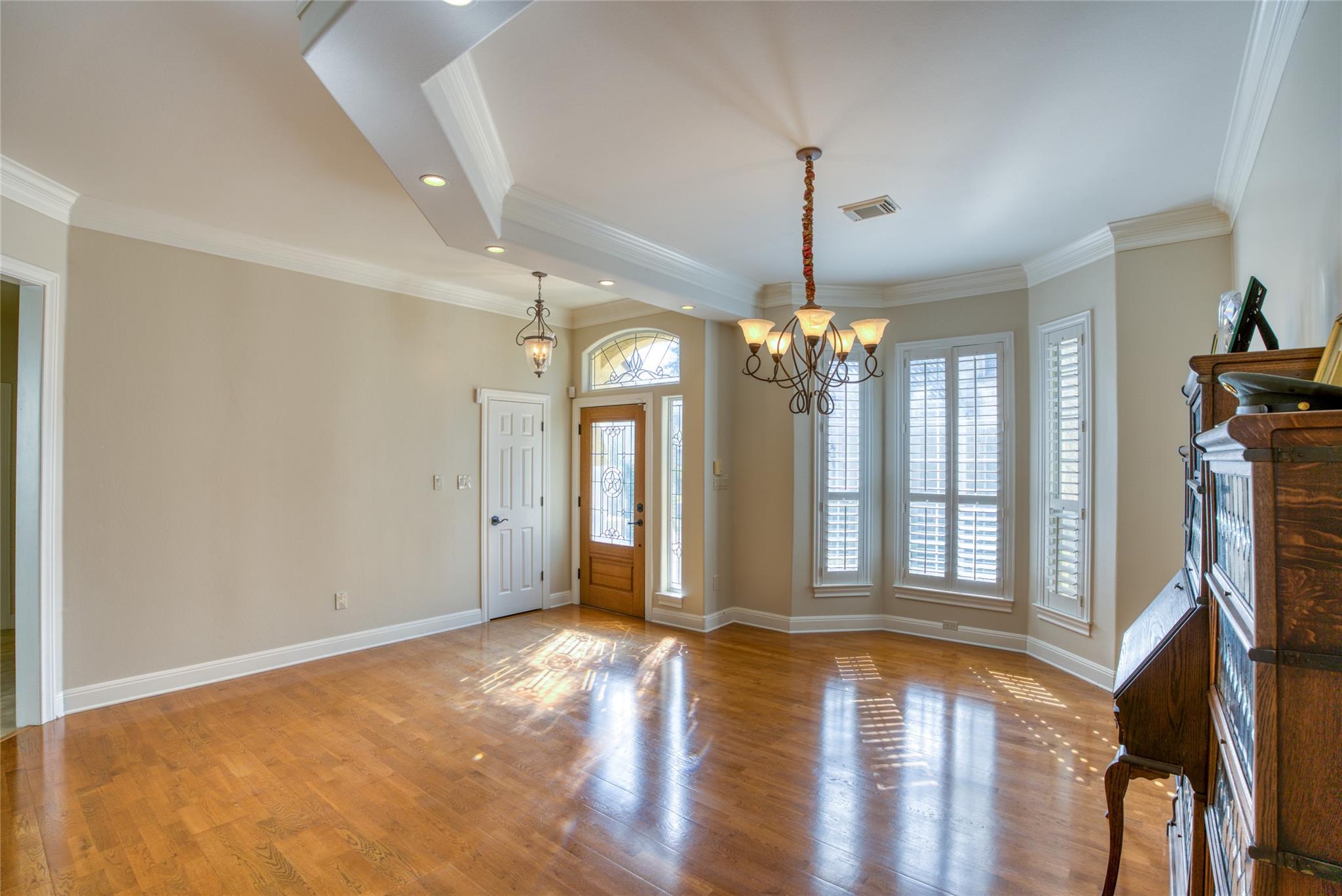 219 The Hills Dr # 5, The Hills, TX 78738