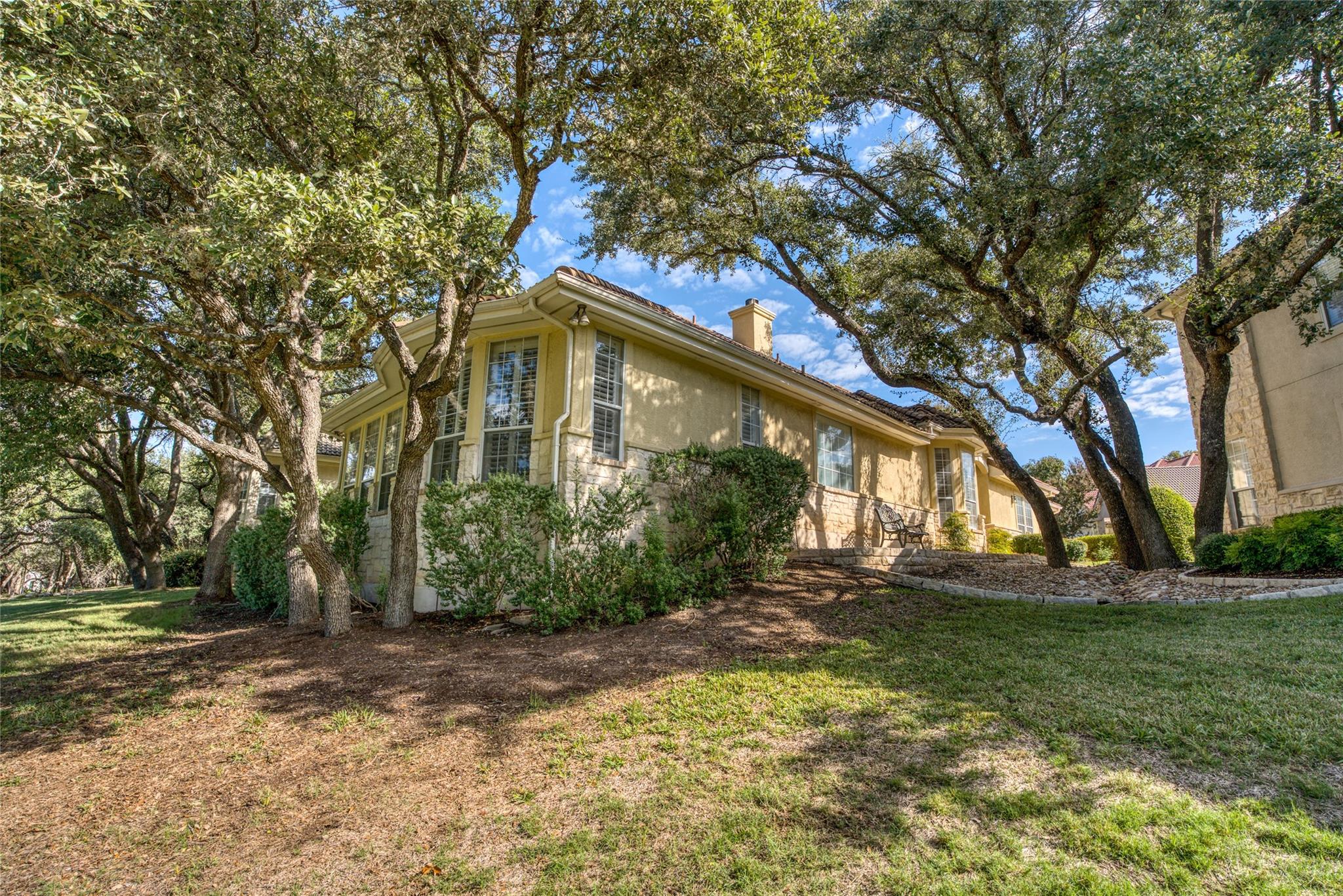 219 The Hills Dr # 5, The Hills, TX 78738