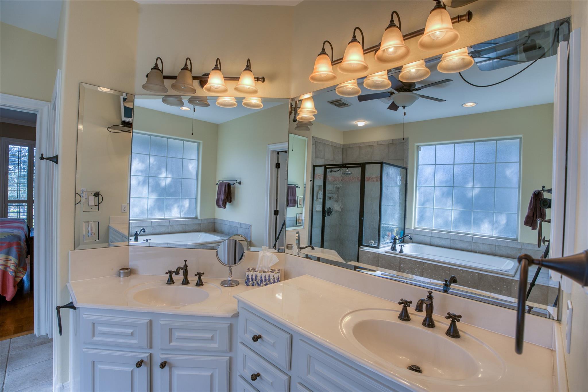 219 The Hills Dr # 5, The Hills, TX 78738